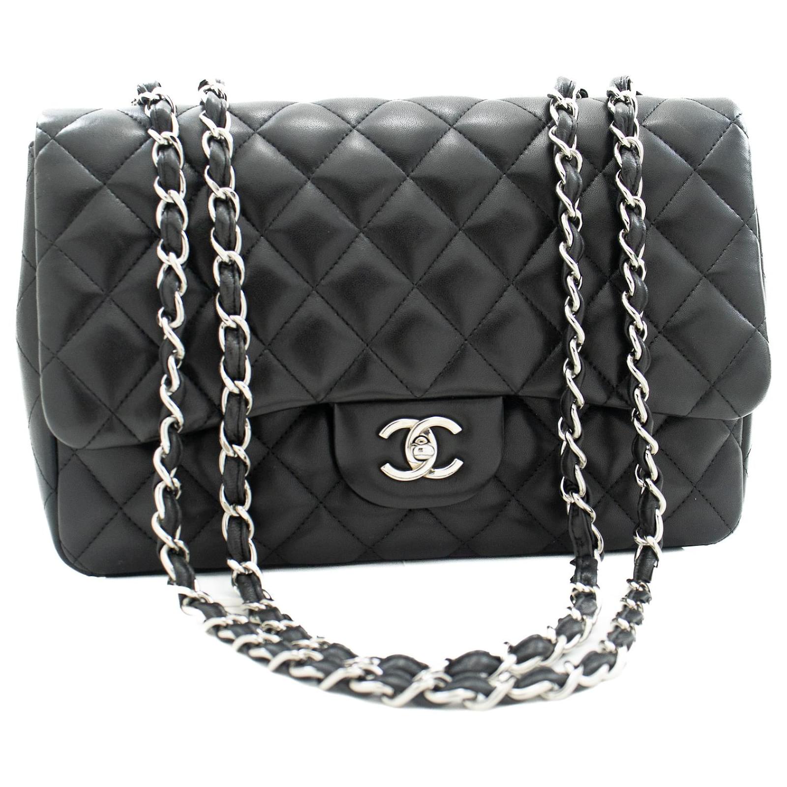 CHANEL Full Flap Chain Shoulder Bag Black Quilted Lambskin Purse L61 