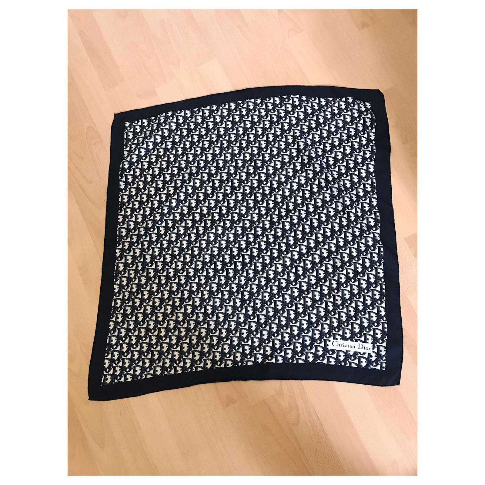 Dior Scarves Black White Silk ref.800526 - Joli Closet