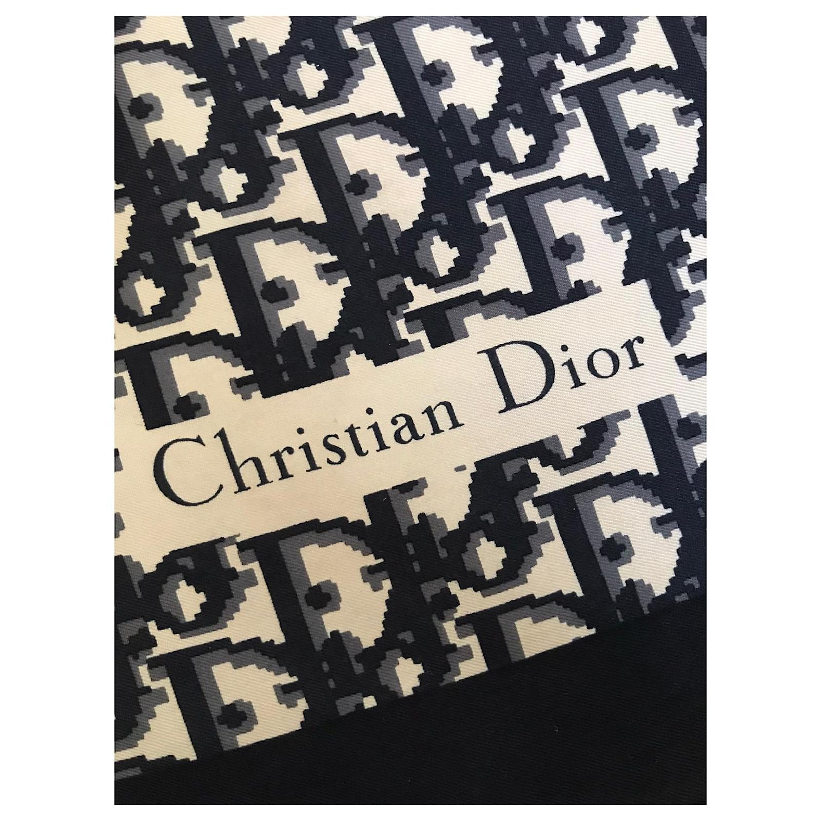 Dior Scarves Black White Silk ref.800526 - Joli Closet