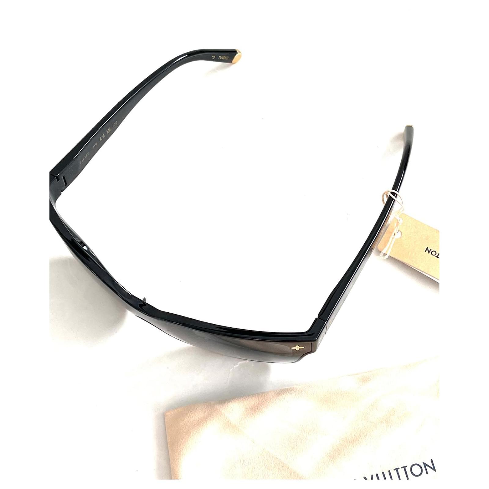 LOUIS VUITTON Sunglasses Plastic Black Z0486E LV Auth 41200 ref