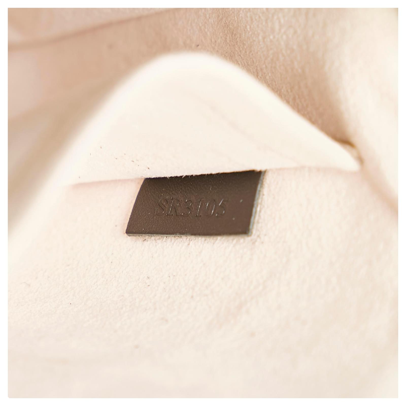 Louis Vuitton White Twist MM Leather Pony-style calfskin ref.801964 - Joli  Closet