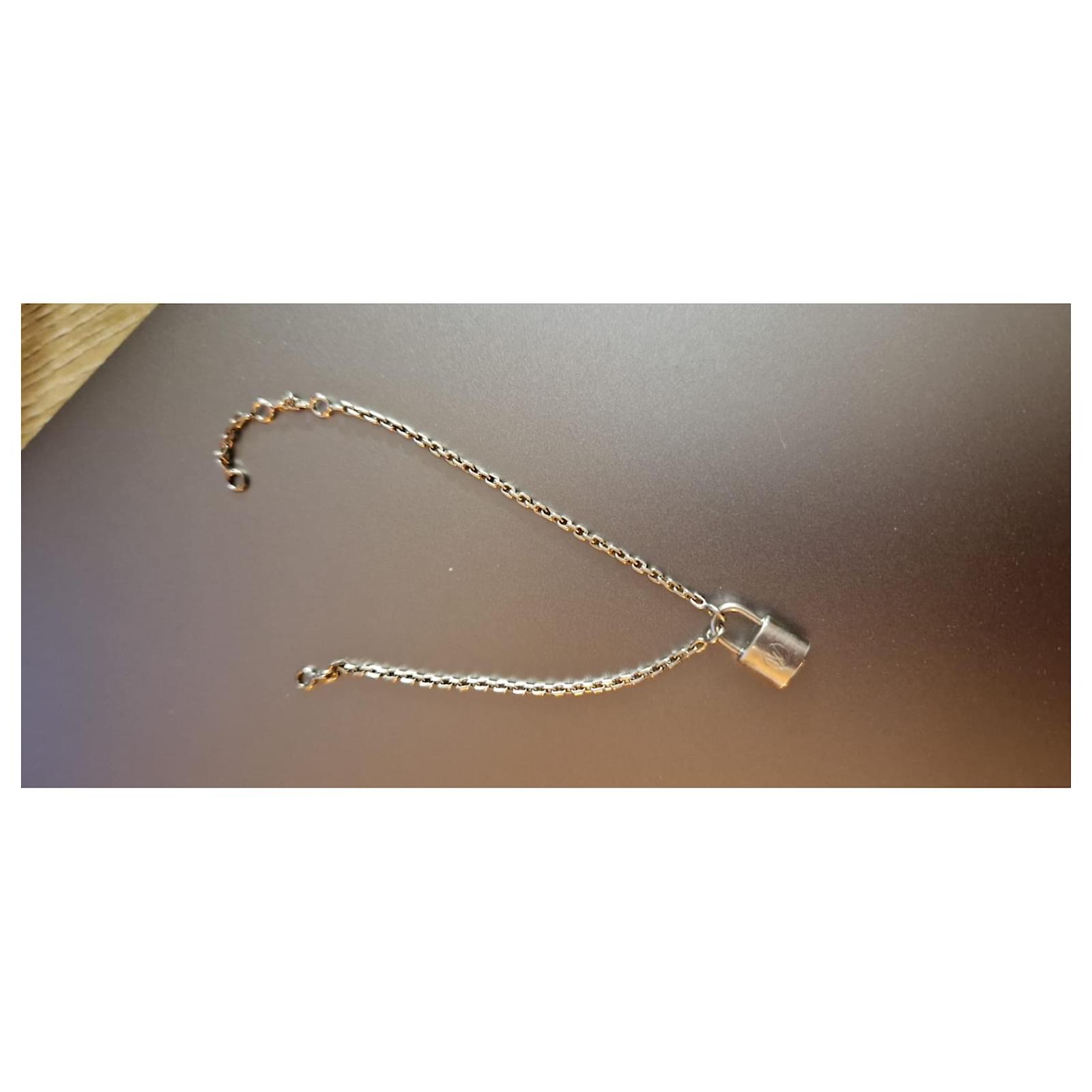 Louis Vuitton Silver Lockit Bracelet, money Silvery ref.804868 - Joli Closet