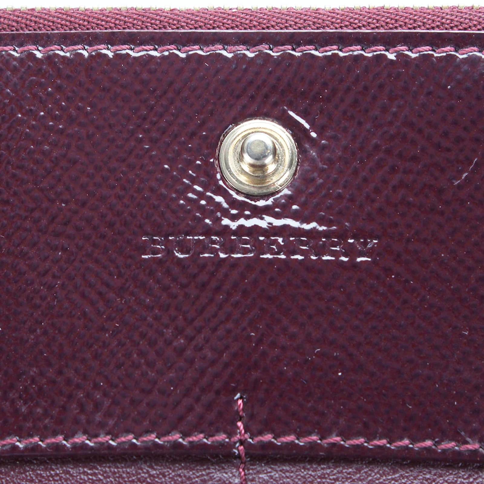 Burberry Patent Leather Long Wallet ref.806121 - Joli Closet