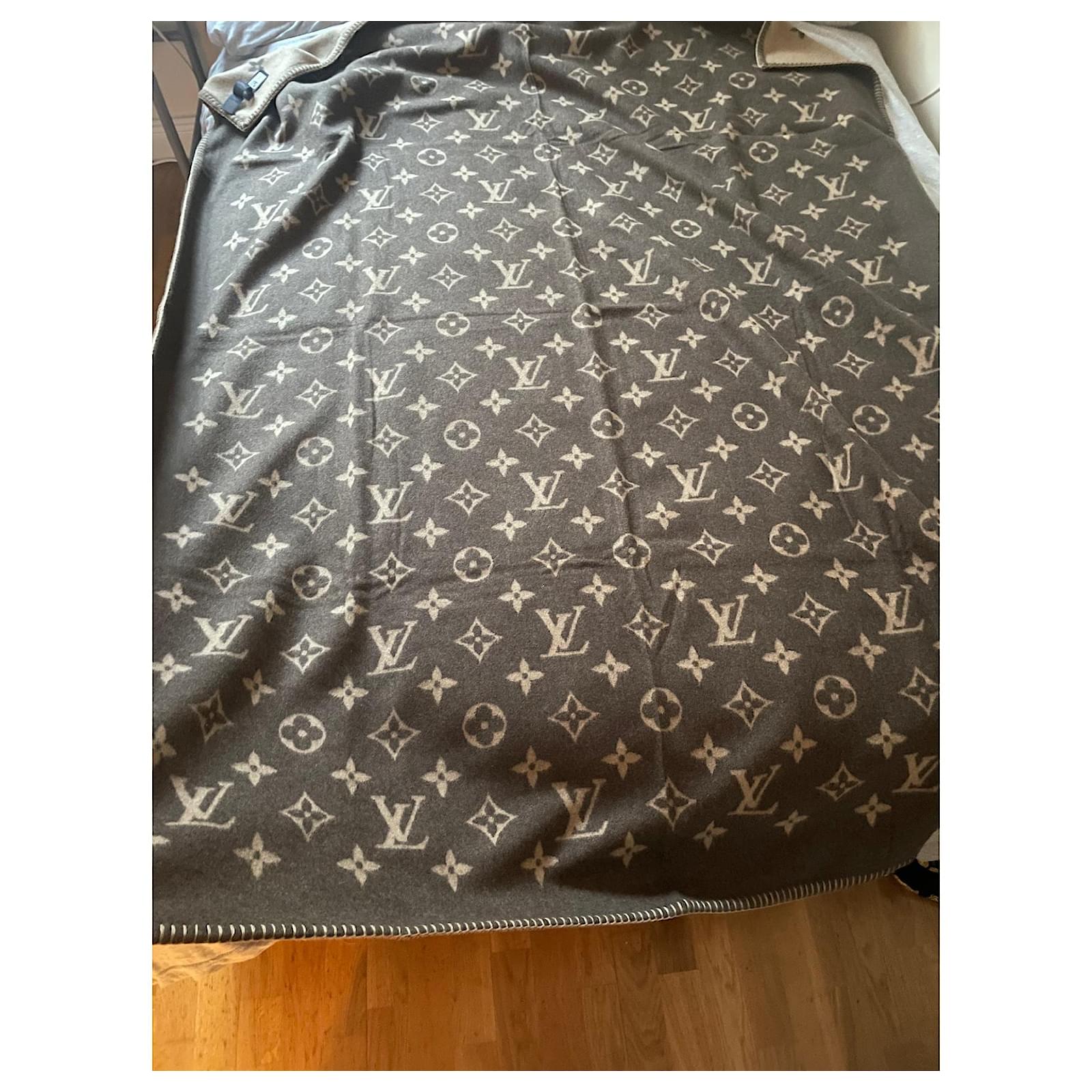 Louis Vuitton LV Neo Monogram Blanket New Brown Wool ref.236168