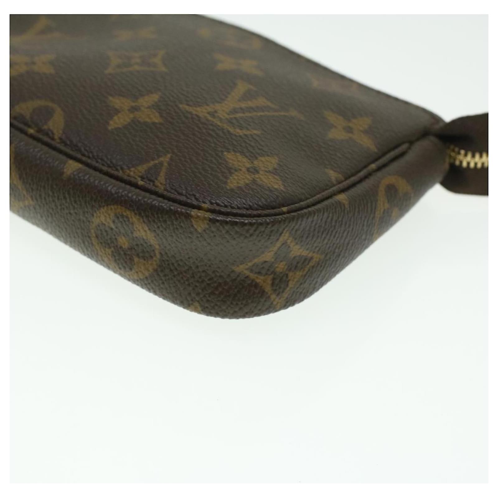 LOUIS VUITTON Monogram Mini Pochette Accessoires Pouch M58009 LV Auth 44031  Cloth ref.956886 - Joli Closet