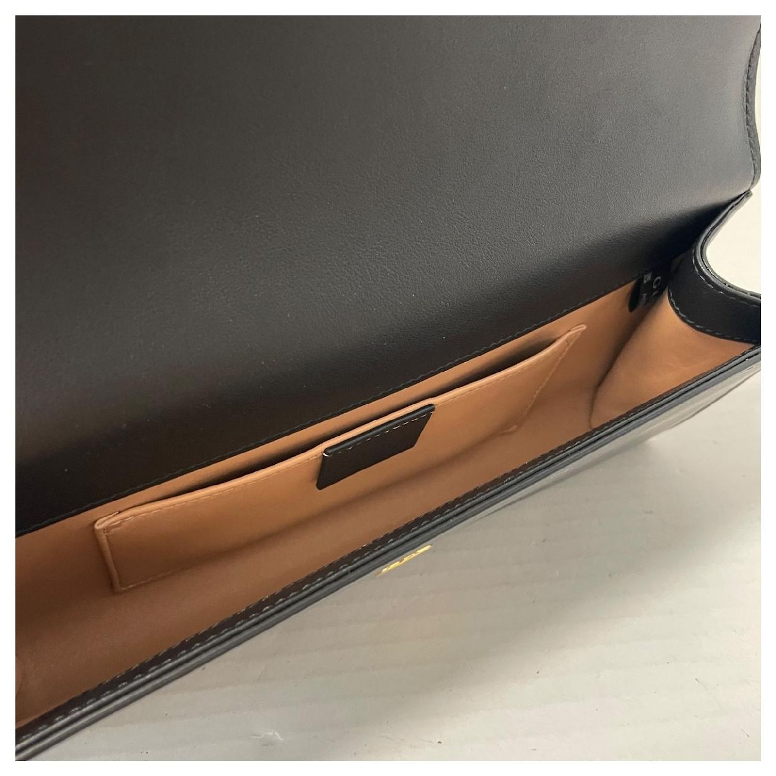 Gucci Rajah Black Leather ref.821288 - Joli Closet