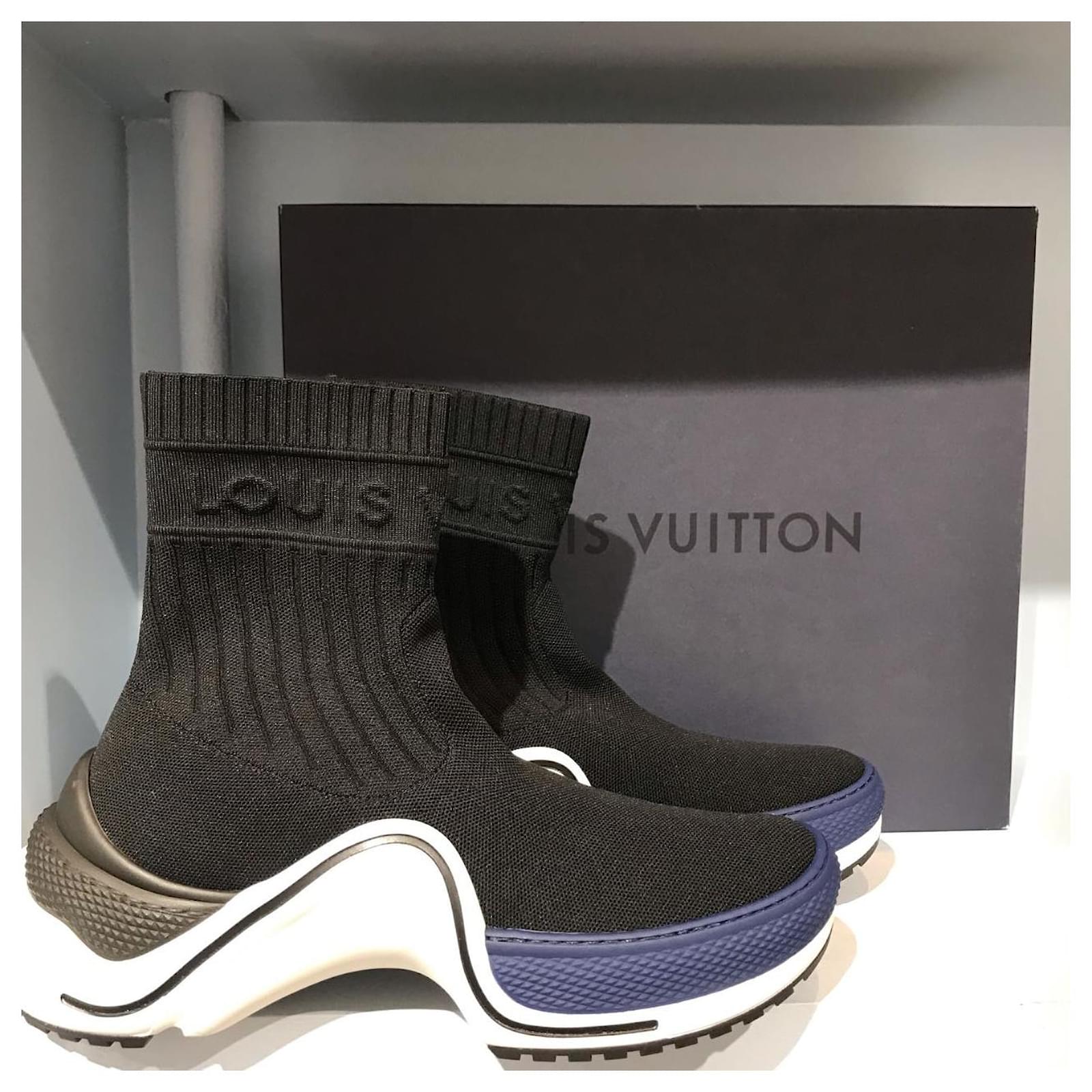 Sneakers Louis Vuitton Louis Vuitton Trainers T.eu 39.5 Cloth Size 39.5 EU