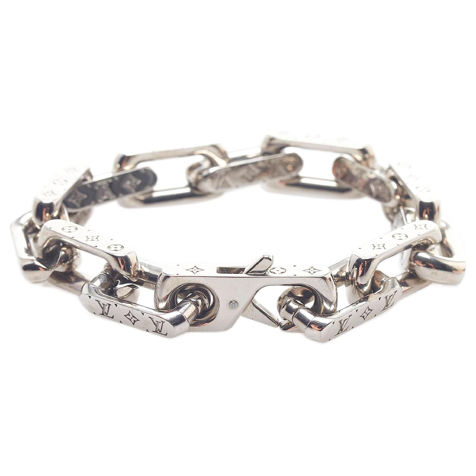 Louis Vuitton Silver Monogram Chain Bracelet Silvery Metal ref.822988 -  Joli Closet