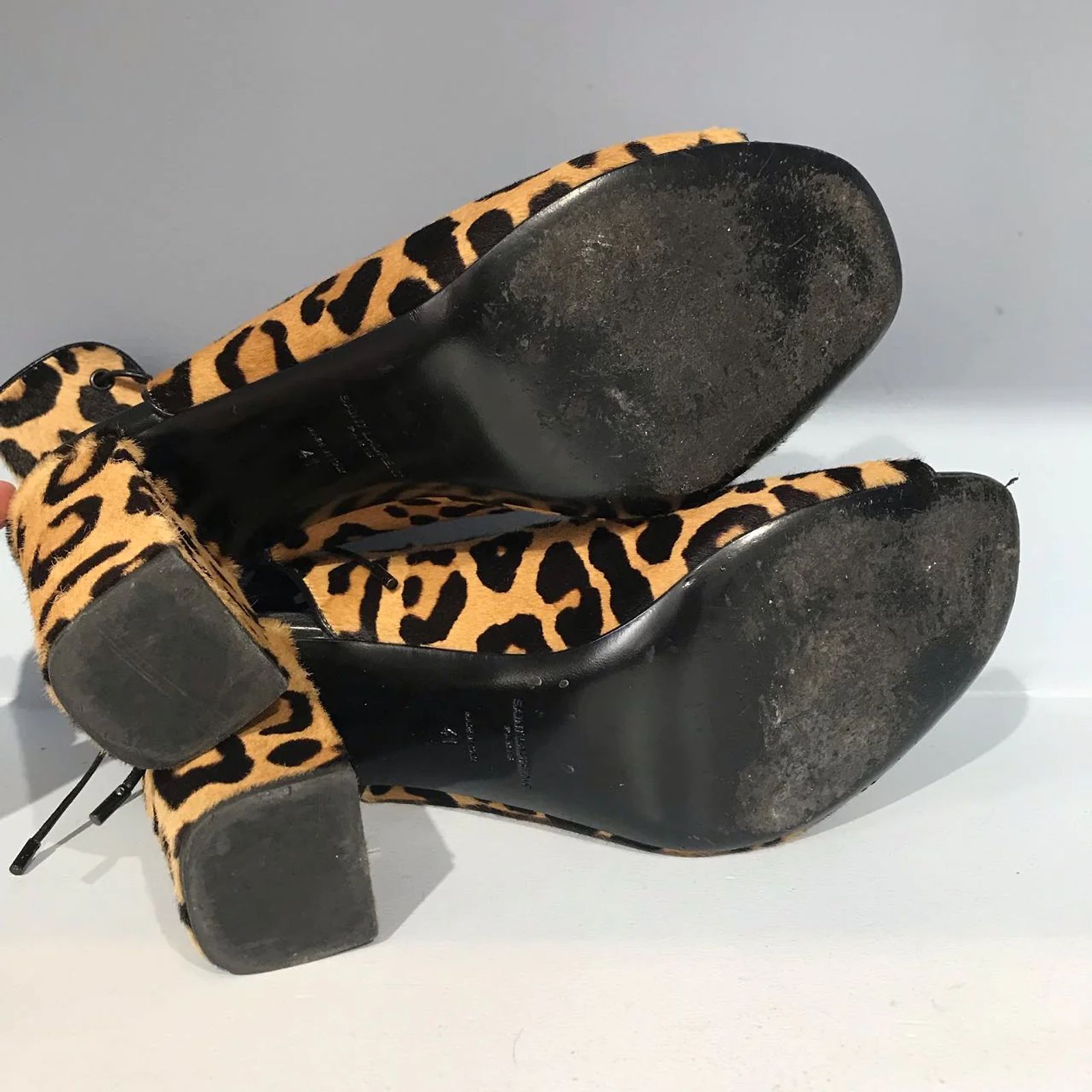 Escarpins Samantha En Cuir Gris Et Cuir Poulain - Taille 36.5/37 - Talons Moyens - Neufs Avec Boîte