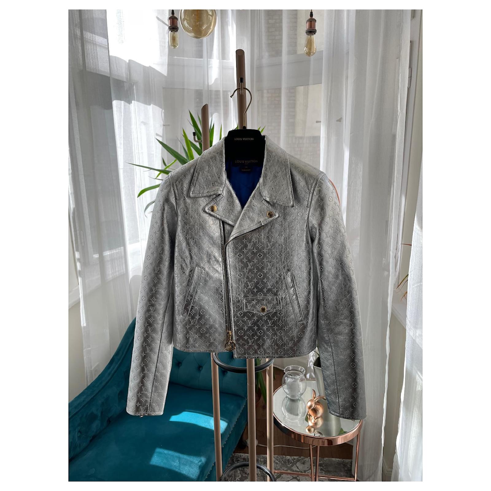 Louis Vuitton Jackets Metallic Leather ref.826328 - Joli Closet