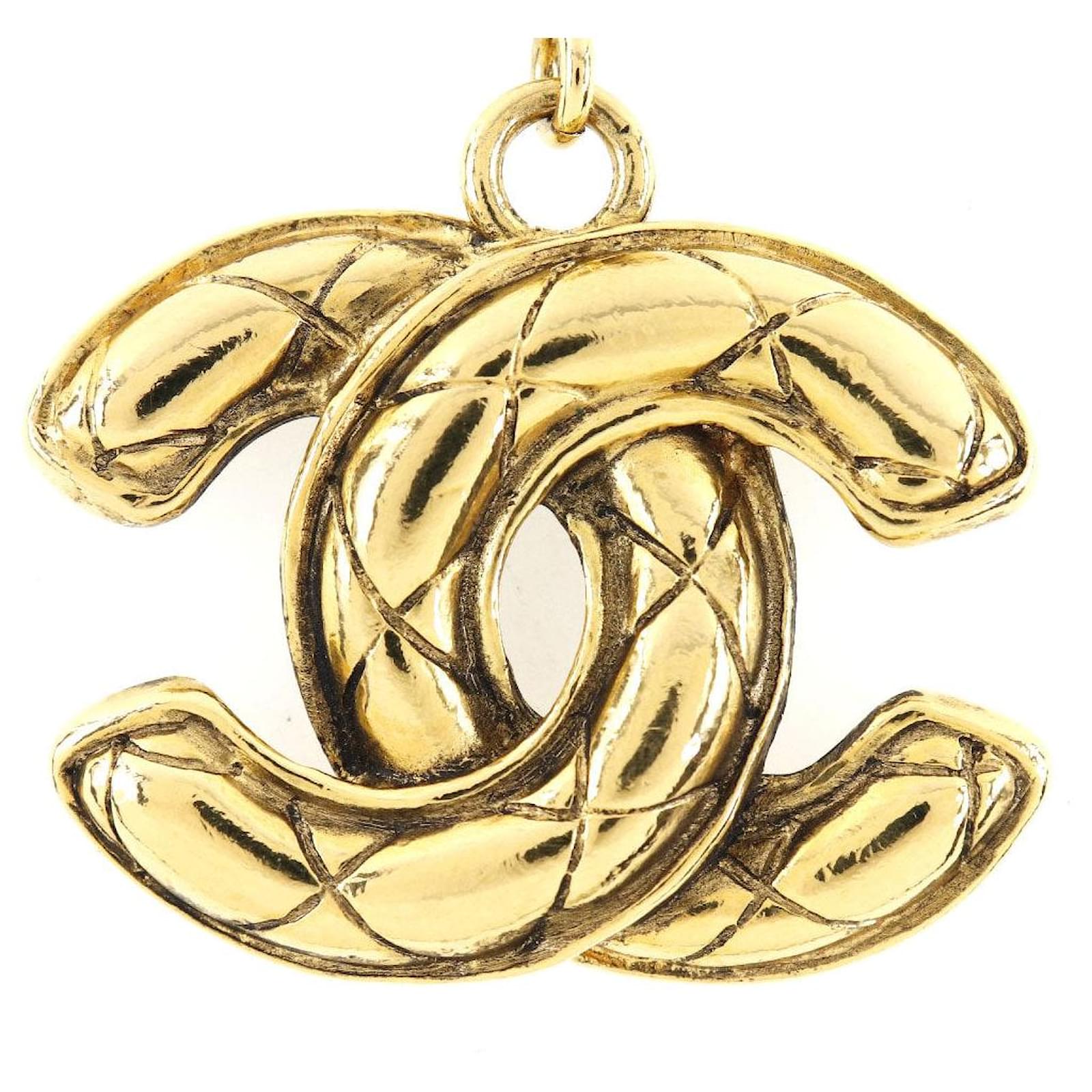 chanel-golden-gold-plated-ref-826550-joli-closet