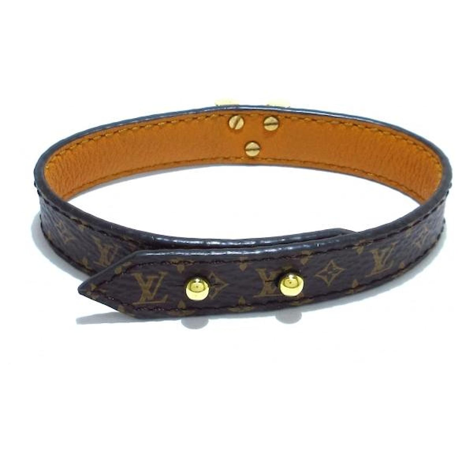 Essential v bracelet Louis Vuitton Brown in Other  24671905