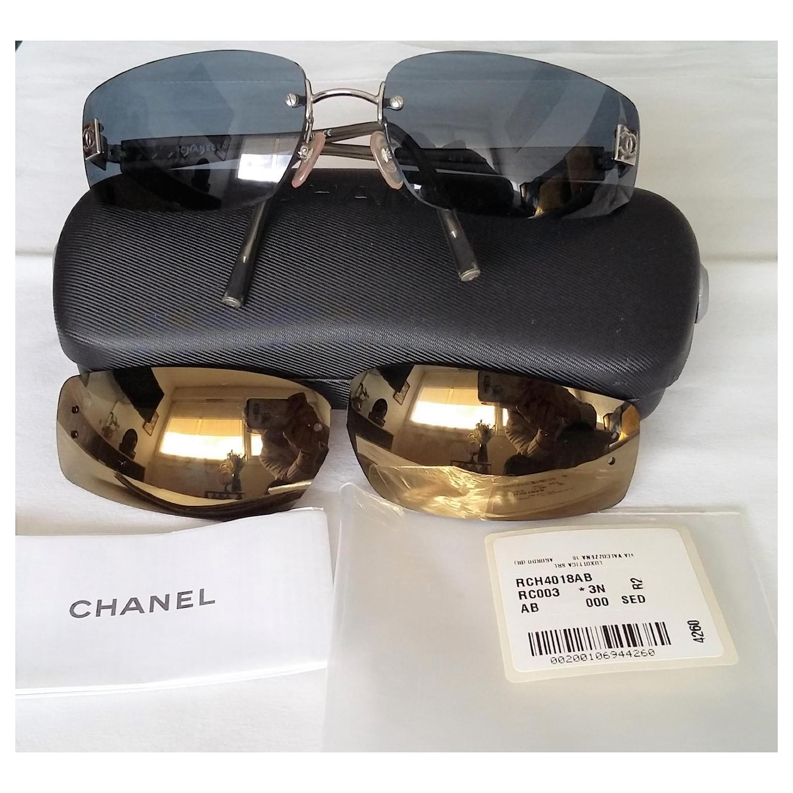 Vintage & New - Retro CHANEL sunglasses with 2 sets of glasses