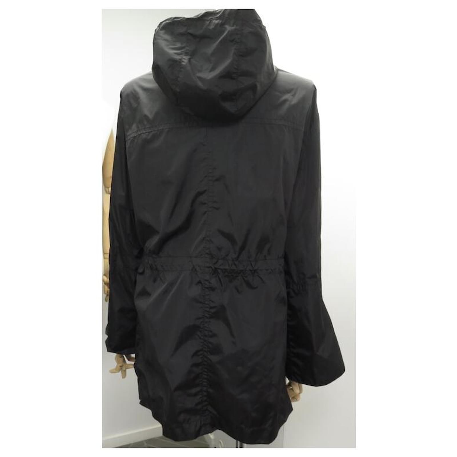 Louis Vuitton Bimaterial Hooded Down Jacket BLACK. Size 50