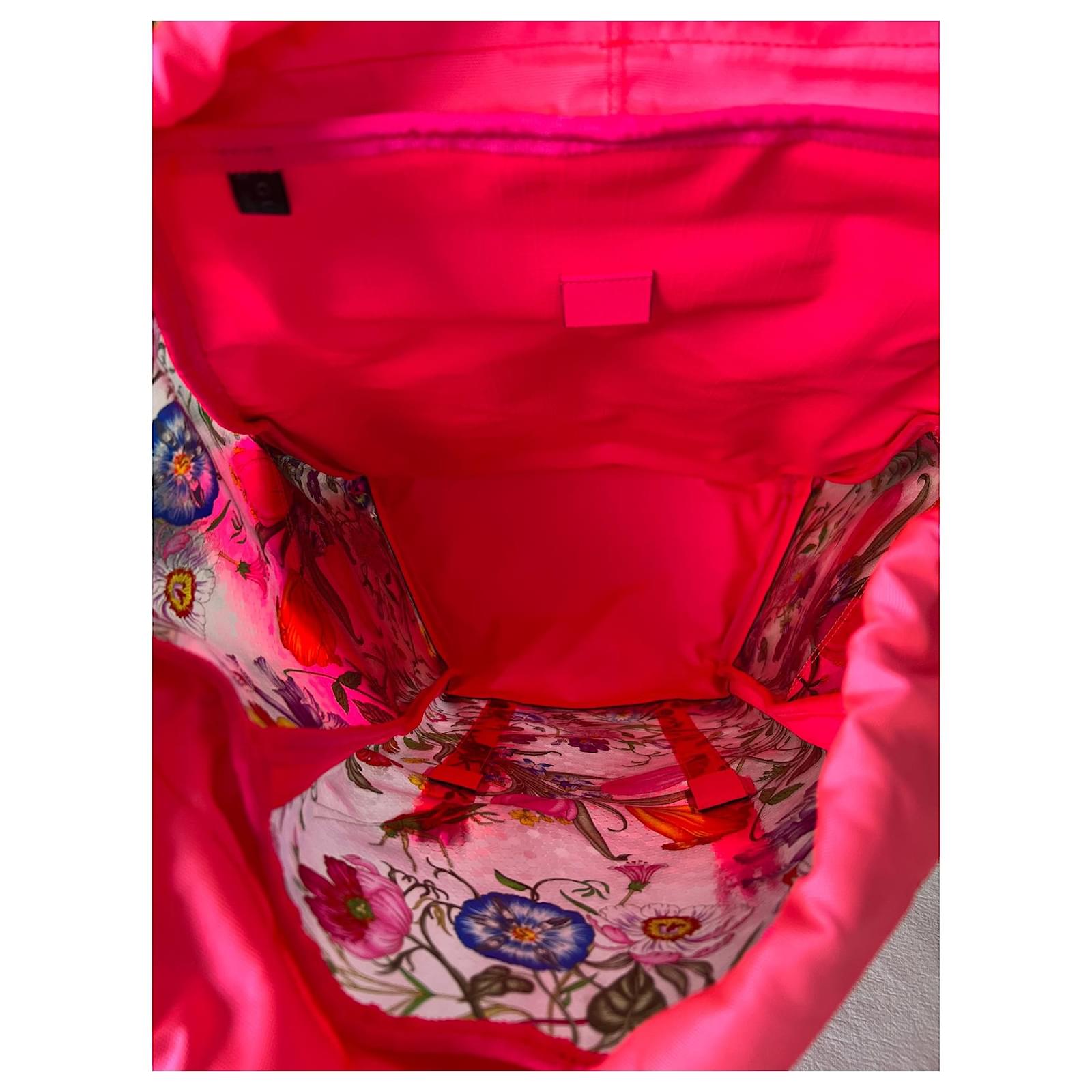 Gucci Backpacks Pink Leather Plastic ref.835271 - Joli Closet