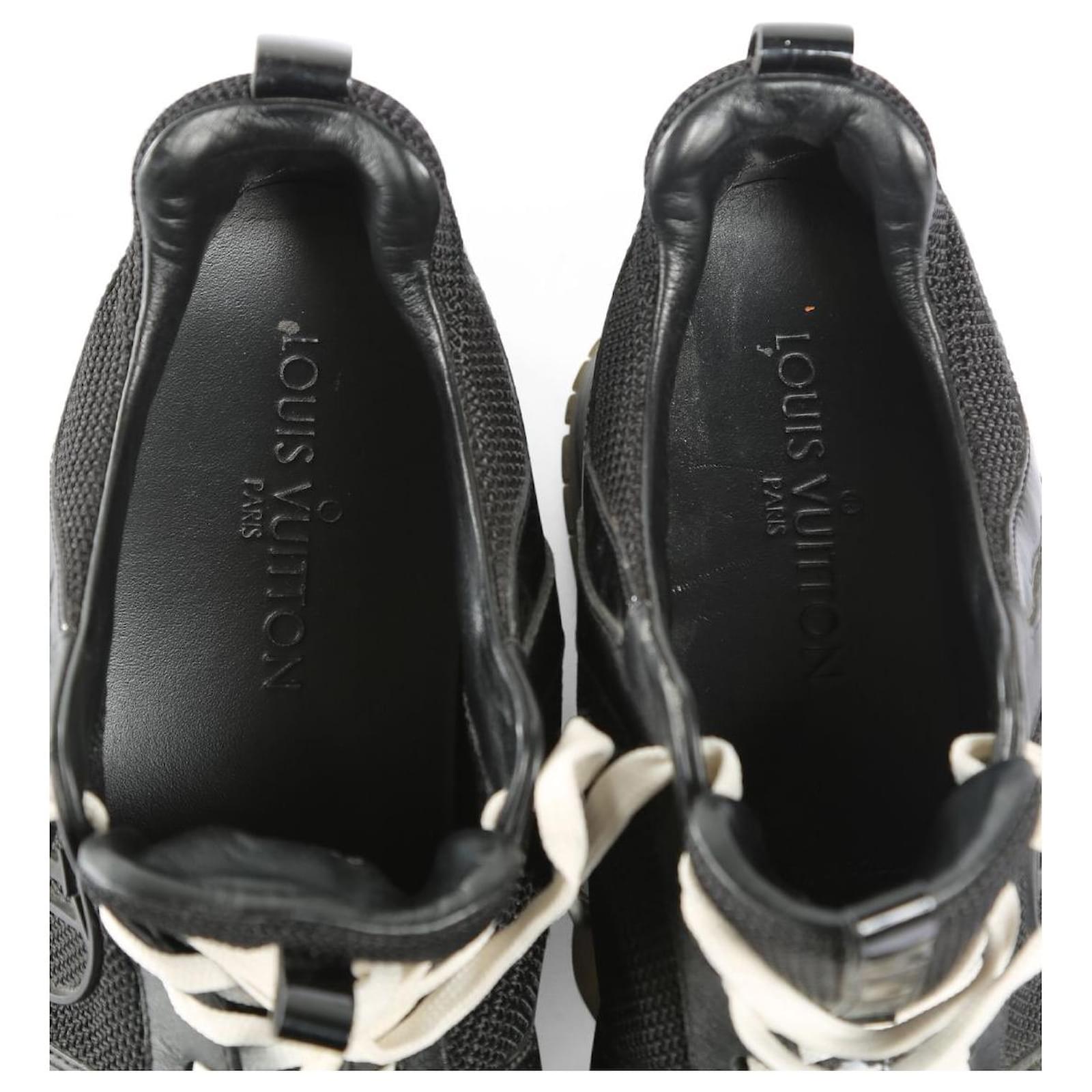 Louis Vuitton Black Mesh & Leather Run Away Low Top Sneakers ref.839532 -  Joli Closet