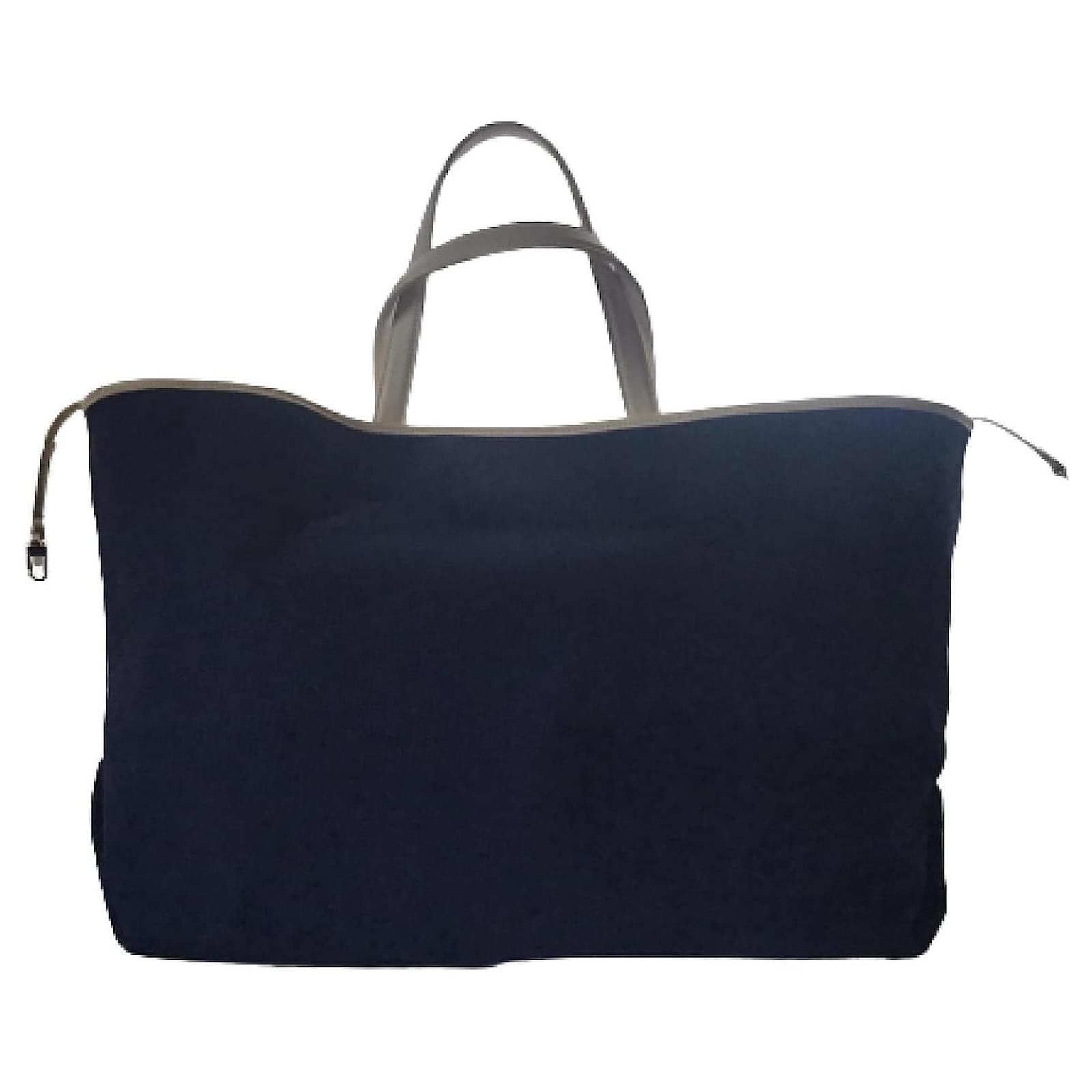 ***Elisabetta Franchi Travel Bag Blue Leather Cloth ref.845228 - Joli ...