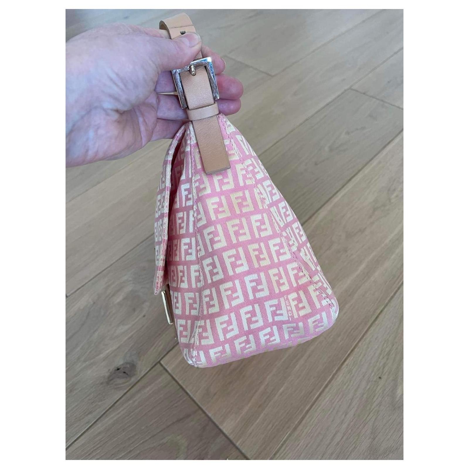 Mamma vintage Fendi Zucca baguette in pink and yellow fabric Beige