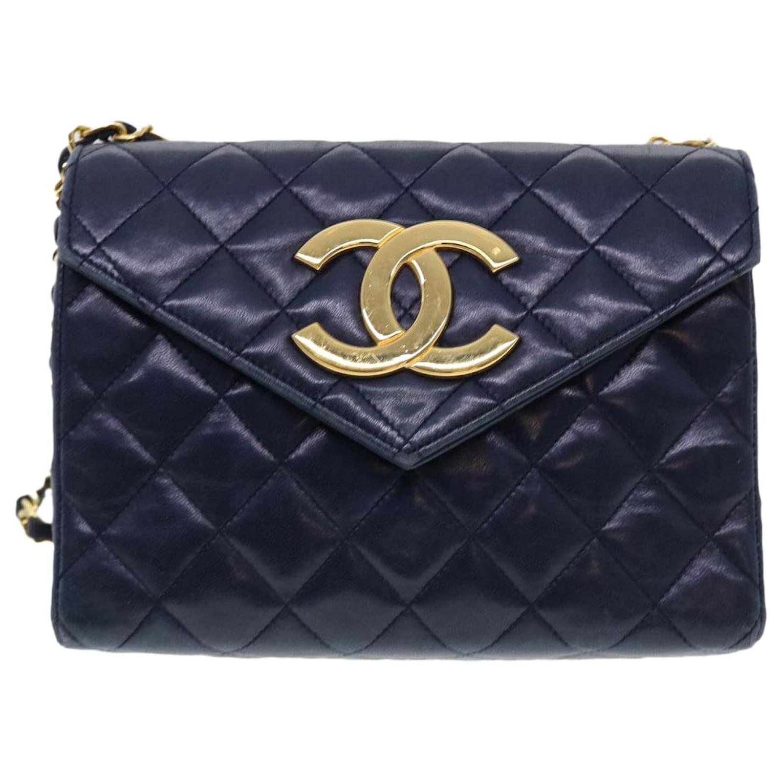 ショルダーバッグ・ポシェット × ヴィンテージ(中古) Chanel Patent Chain Tote and Shoulder Bag CHANEL Matelasse Chain Shoulder Bag Lamb Skin Navy CC Auth