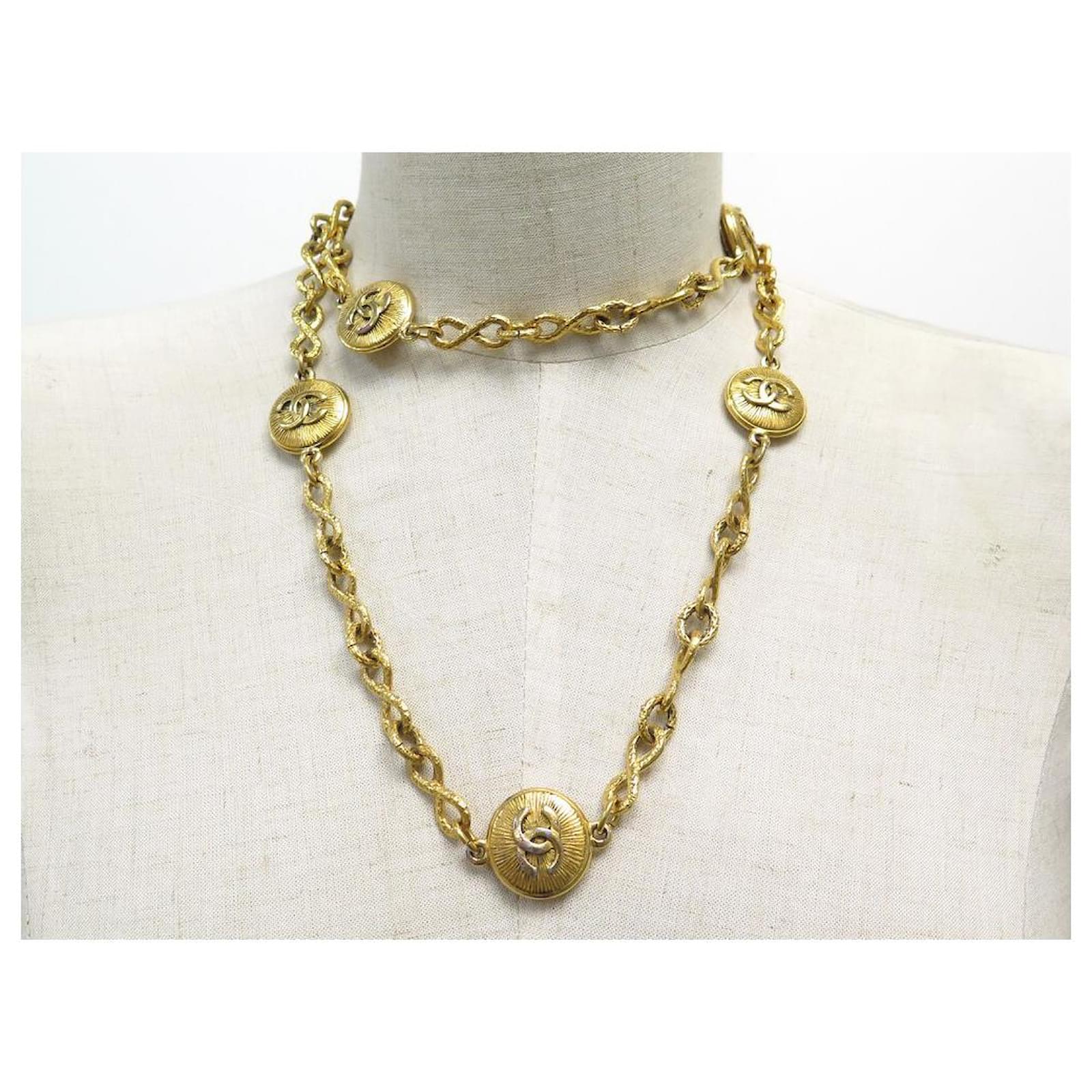Médaillon vintage + chaine bronze / Medallion +Chain necklace -Fée