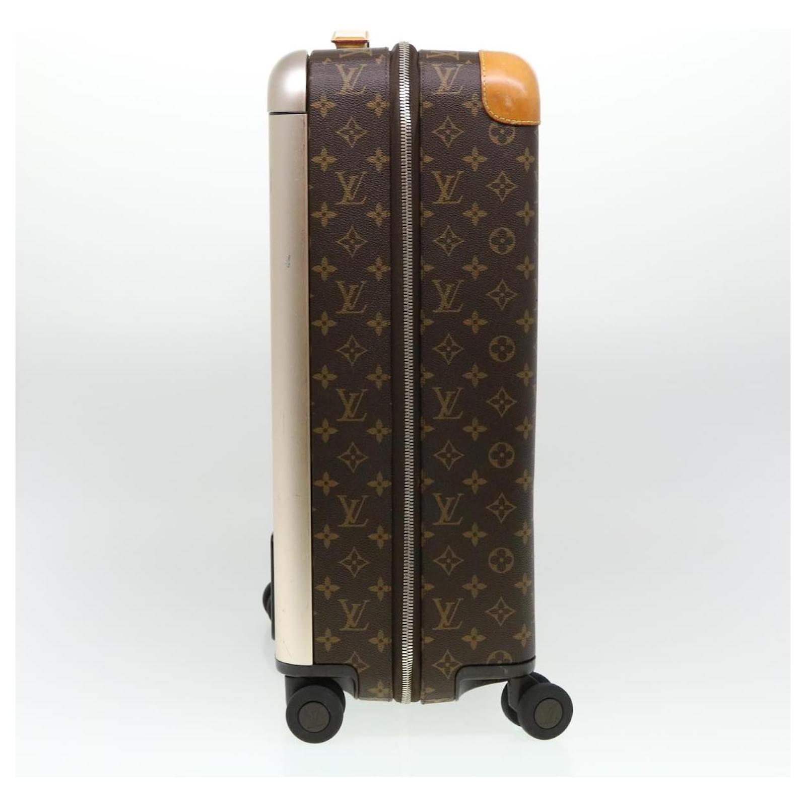 LOUIS VUITTON Monogram Horizon 50 suitcase M23209 LV Auth 38251 Cloth  ref.853912 - Joli Closet