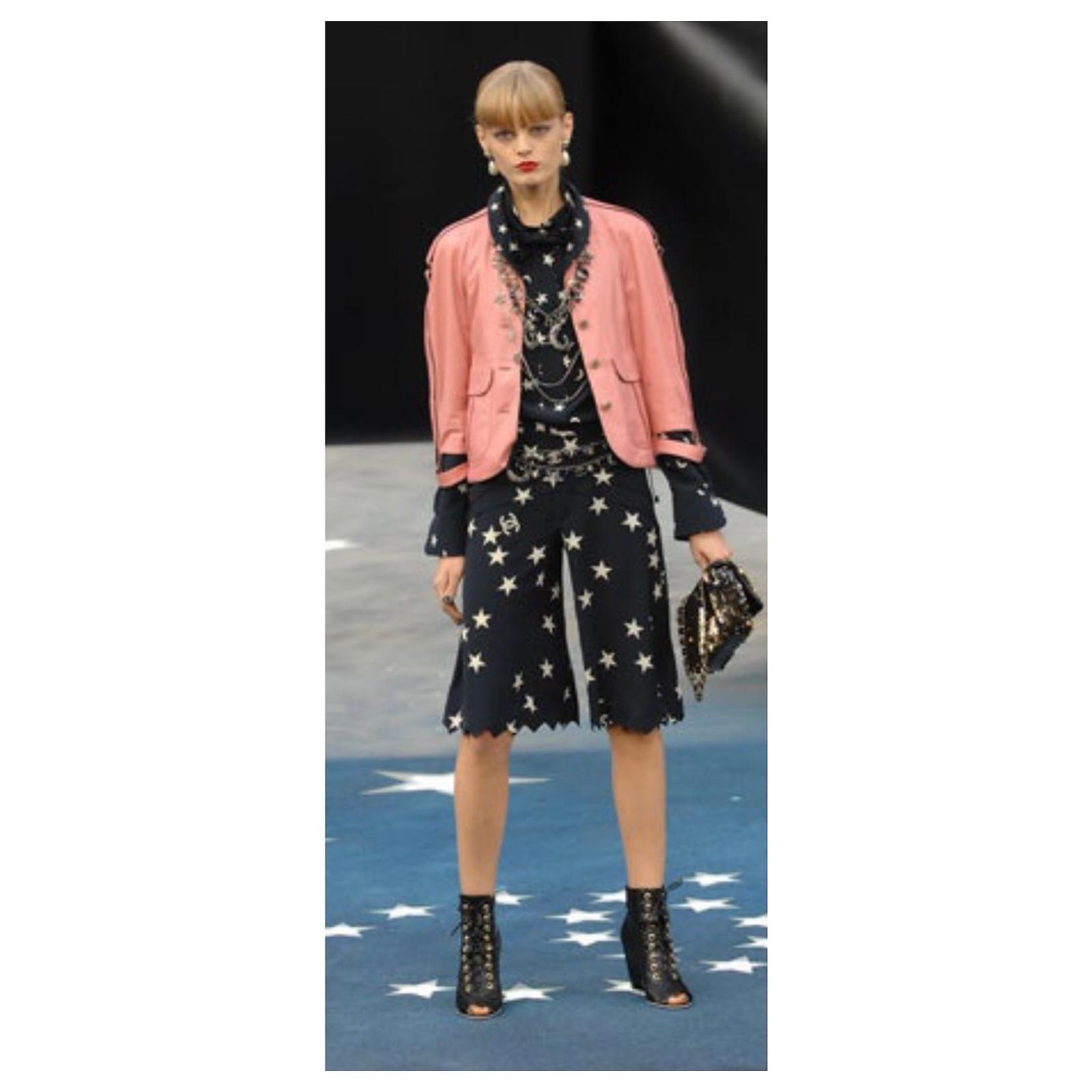 Chanel 2008 star moon chain belt 1995 Fall 24k Plated Gold Stars and Moon Charm Chain Belt  main image 4