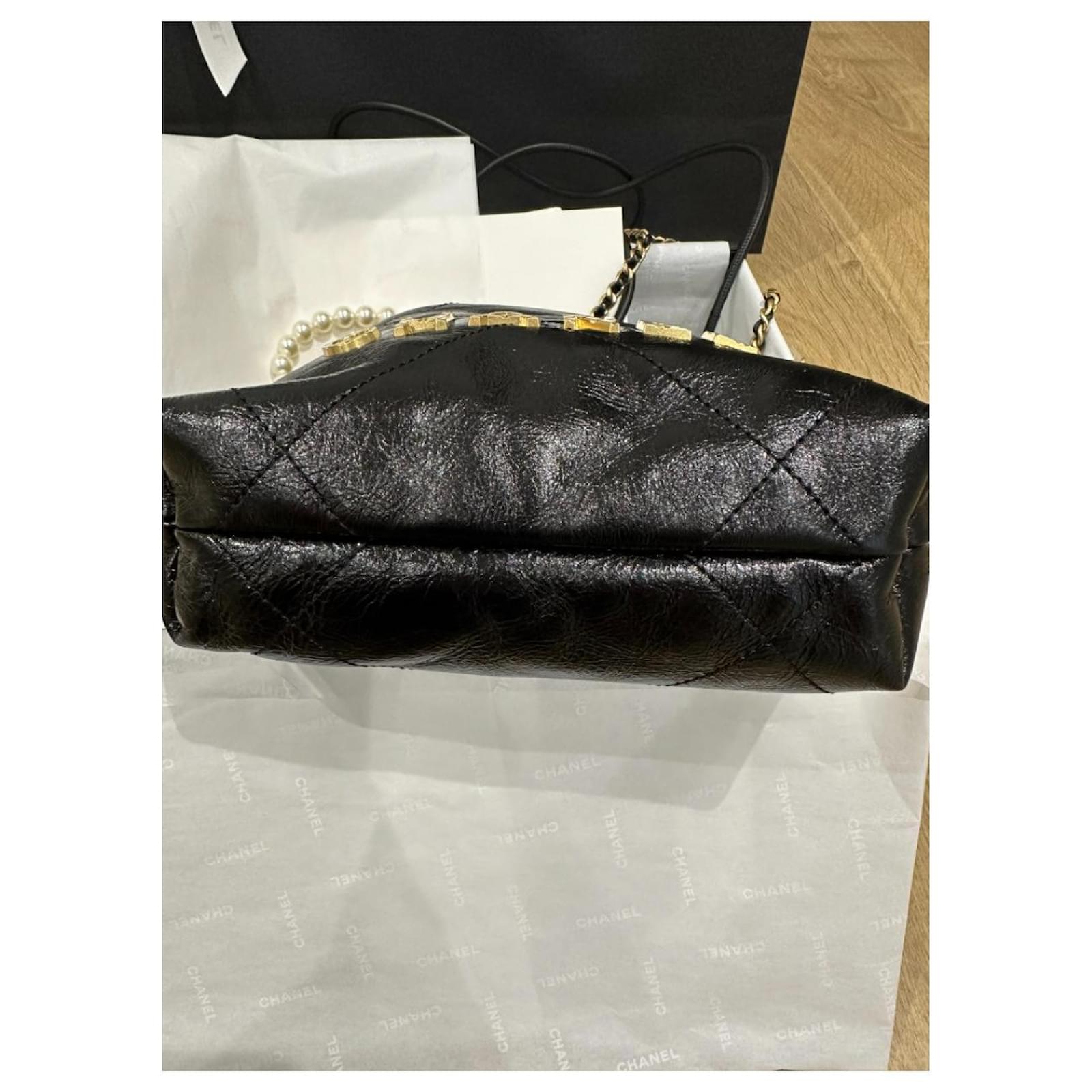Chanel tote bag / shopper Black Leather ref.106072 - Joli Closet