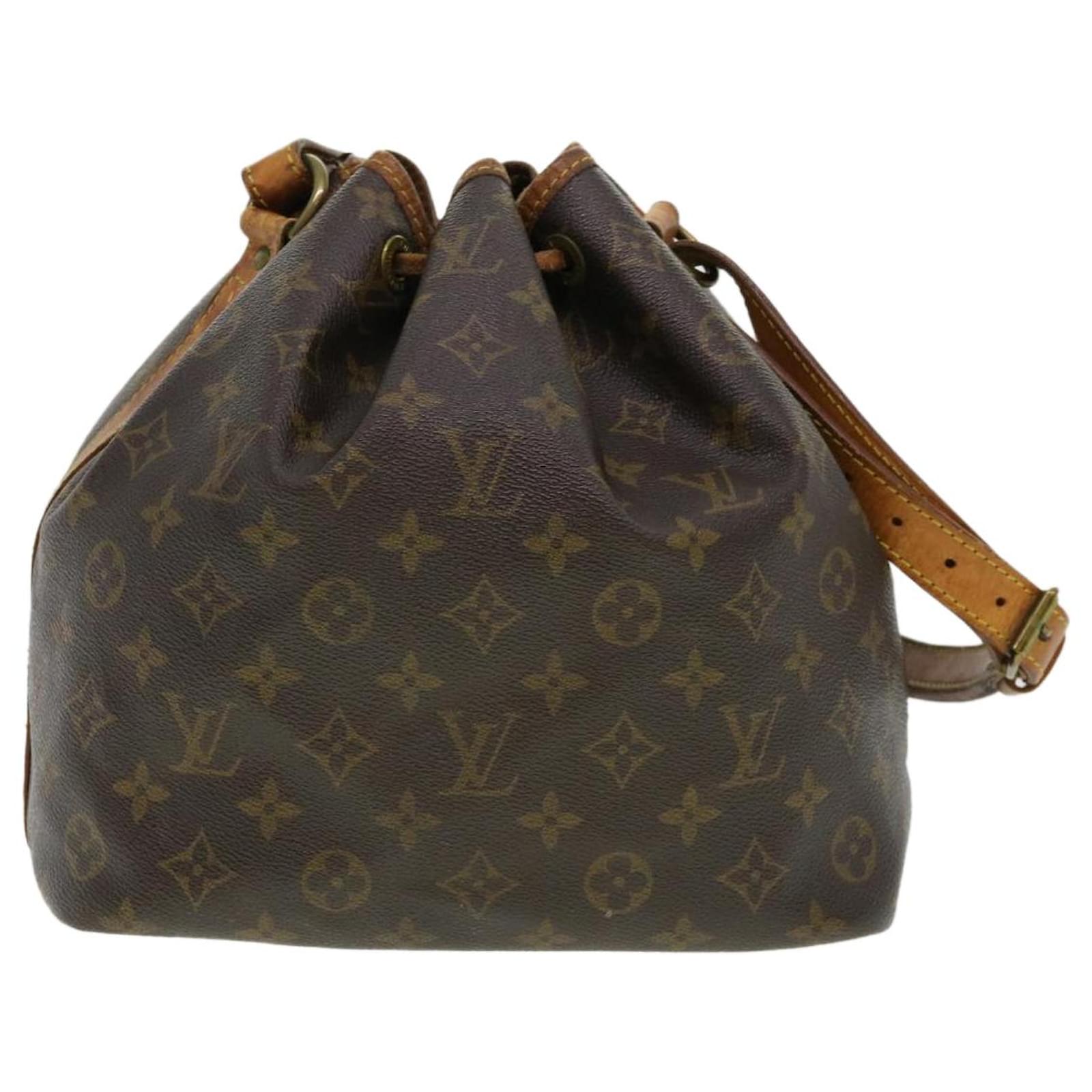 LOUIS VUITTON Monogram Petit Noe Shoulder Bag M42226 LV Auth rd4436 Cloth  ref.854603 - Joli Closet