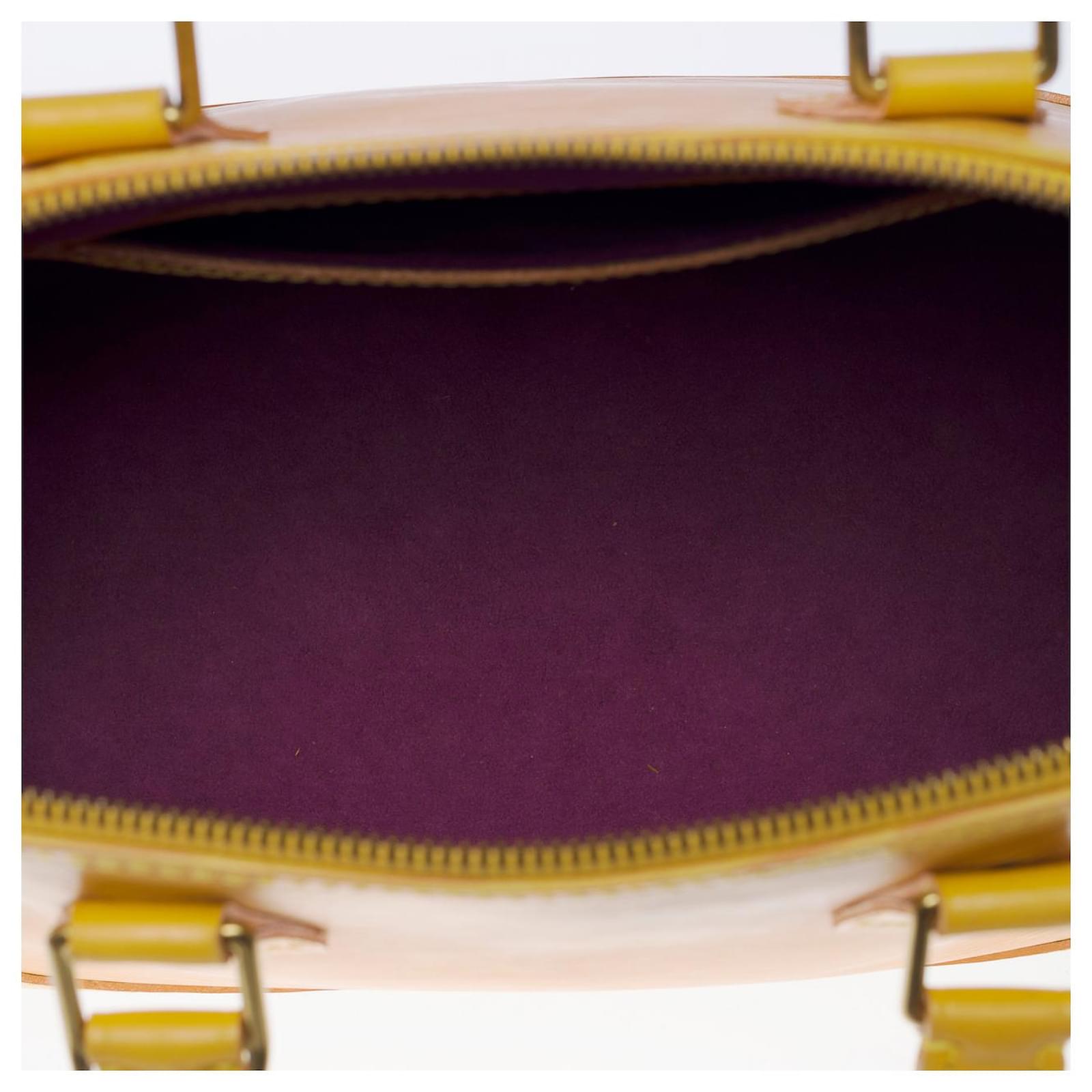 Handbags Louis Vuitton Louis Vuitton Alma Handbag in Yellow EPI LEATHER100919