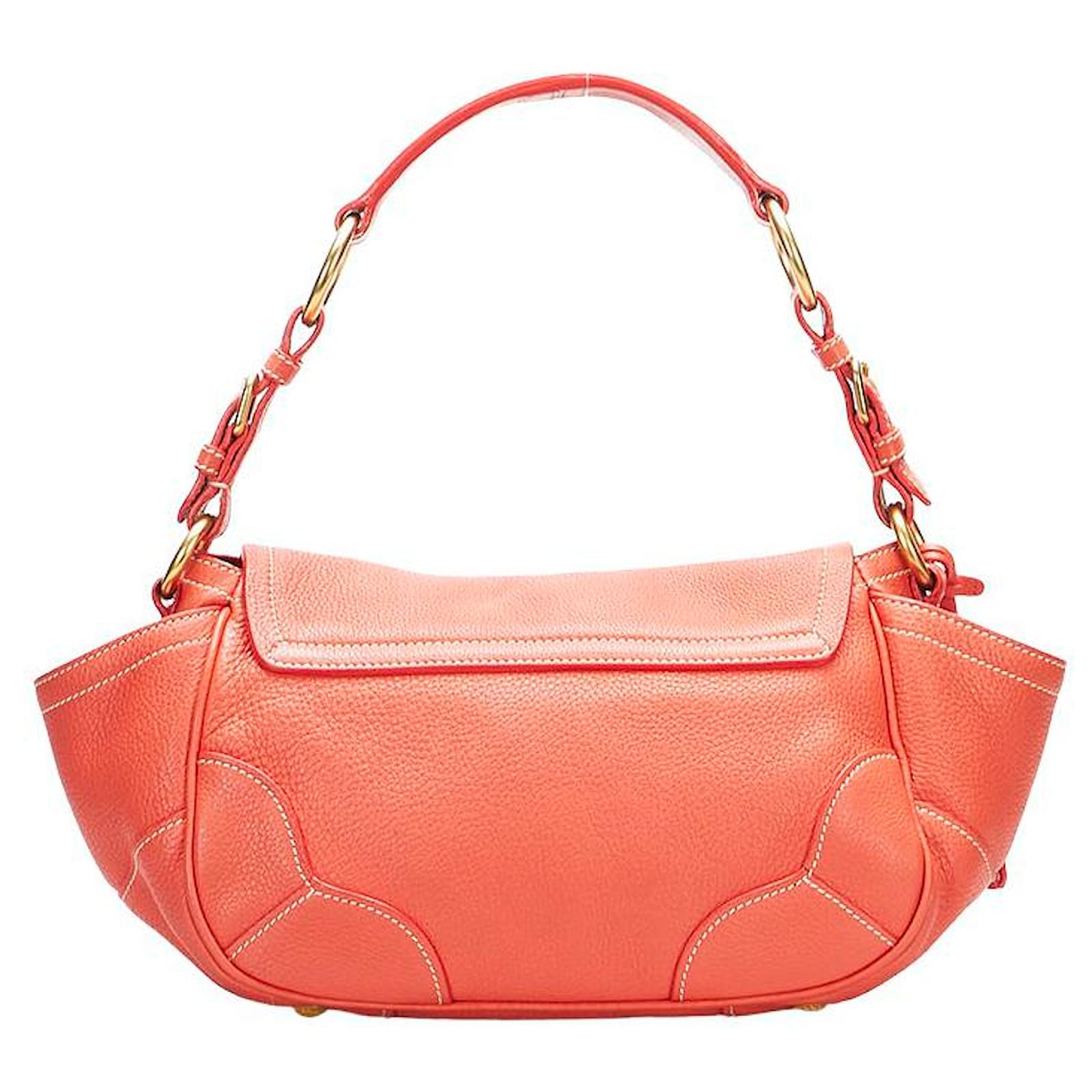 prada vitello daino nero