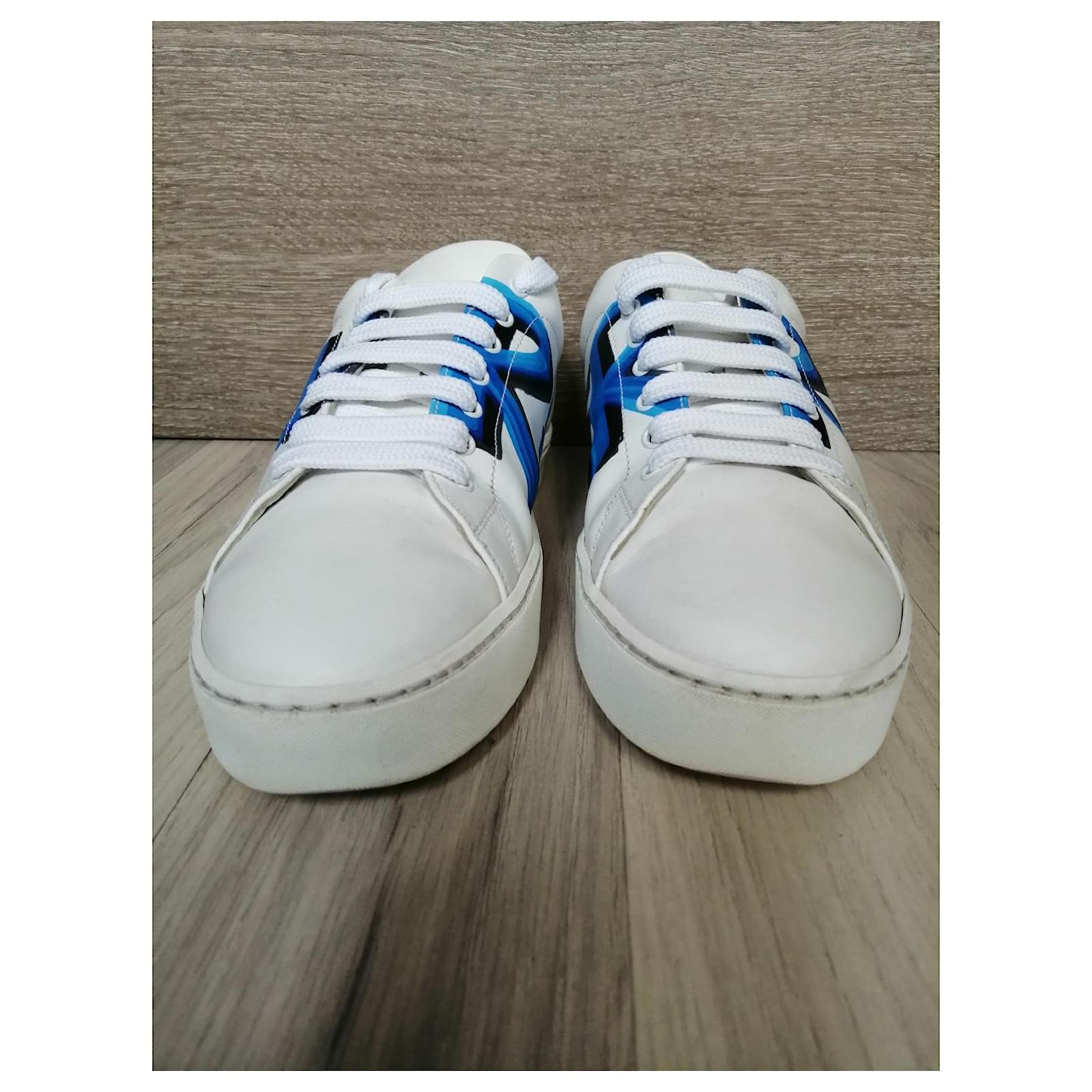 Burberry hot sale graffiti sneaker