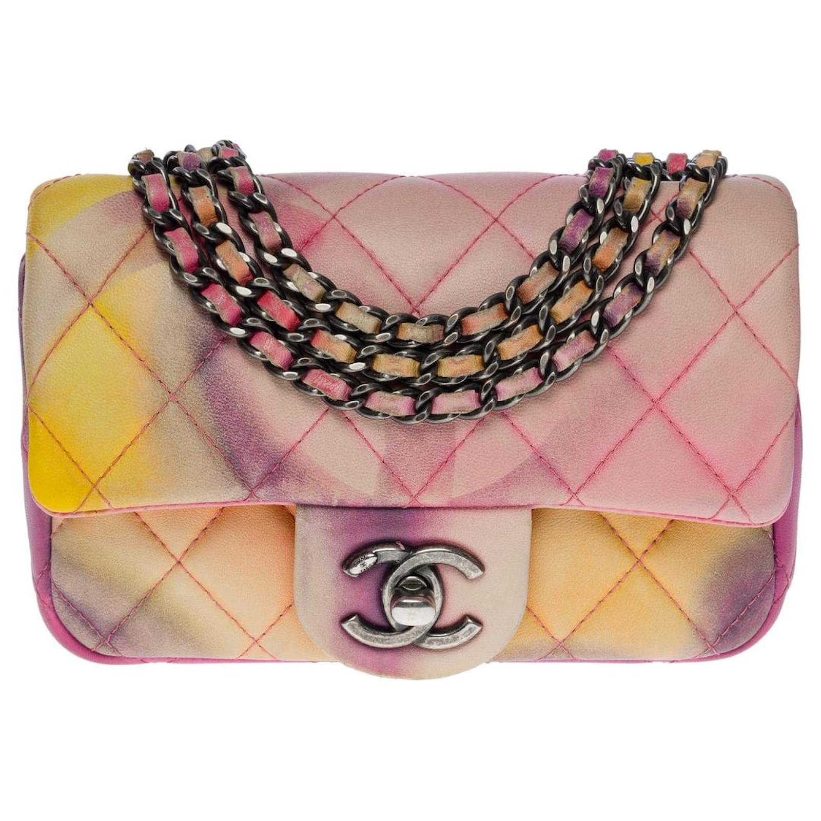 Chanel mini timeless flower power shoulder bag in multicolored leather  -101158 Multiple colors ref.867651 - Joli Closet