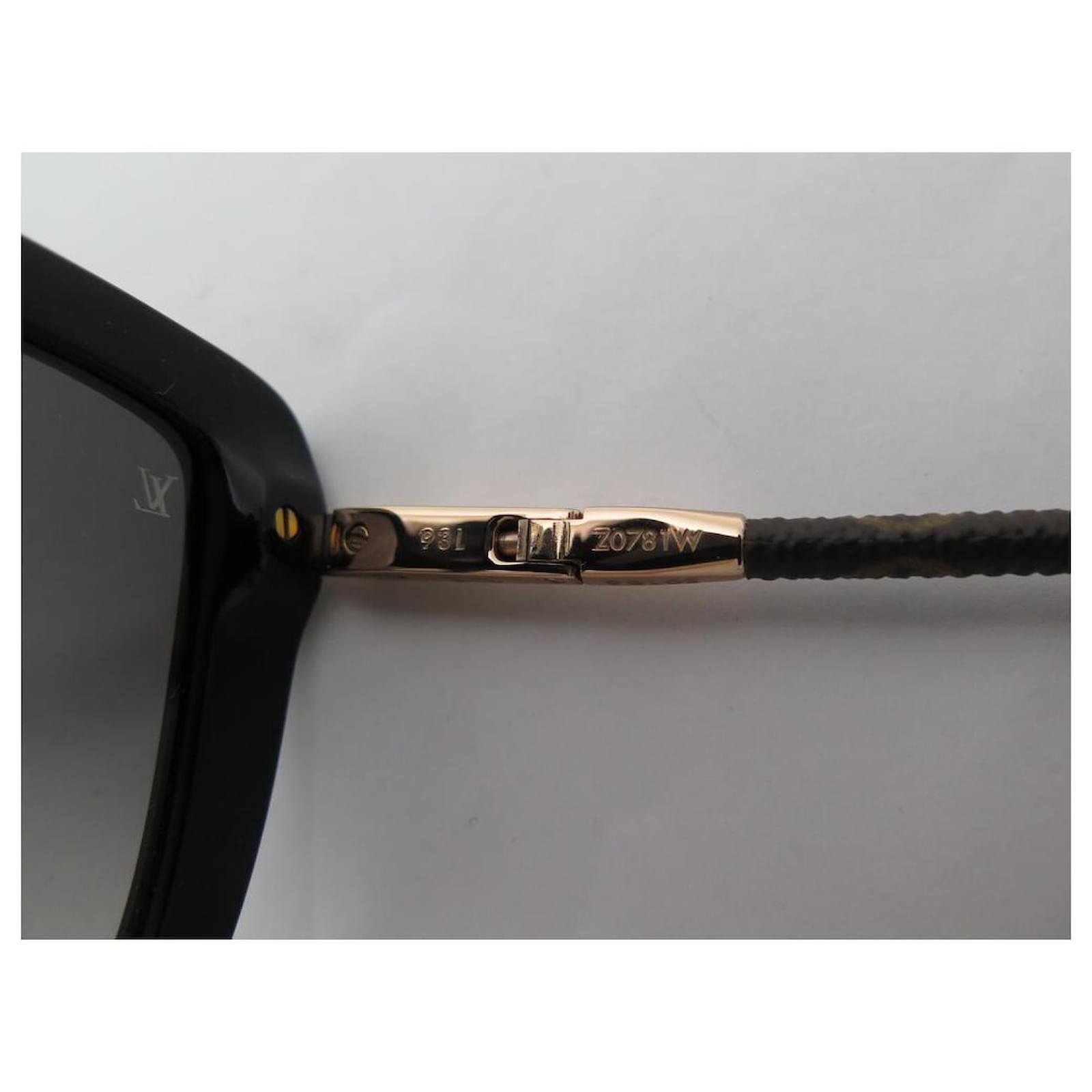 Louis Vuitton Charlotte LV Monogram Sunglasses