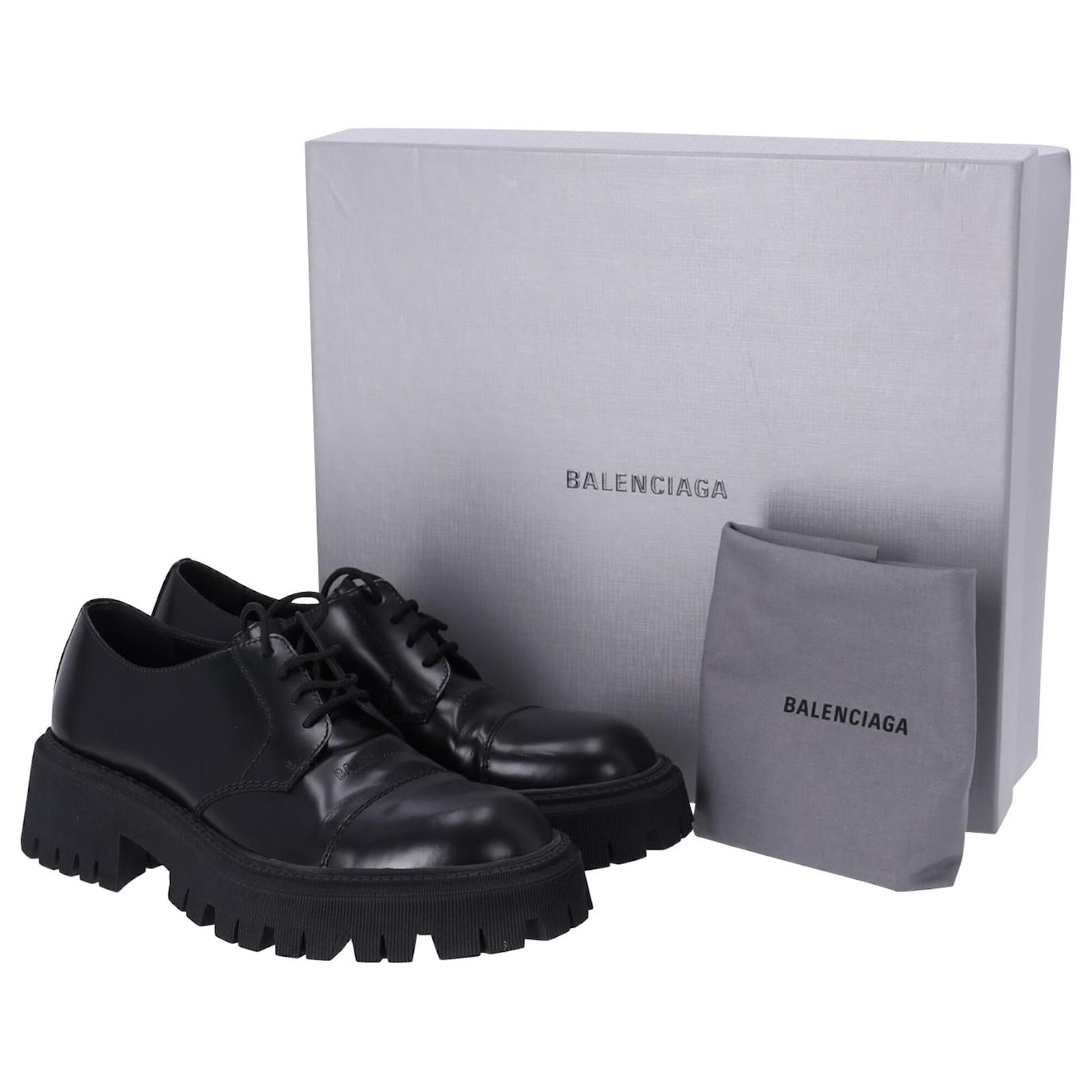 Balenciaga Tractor 60 Lace-Up Derby Shoes in Black Leather