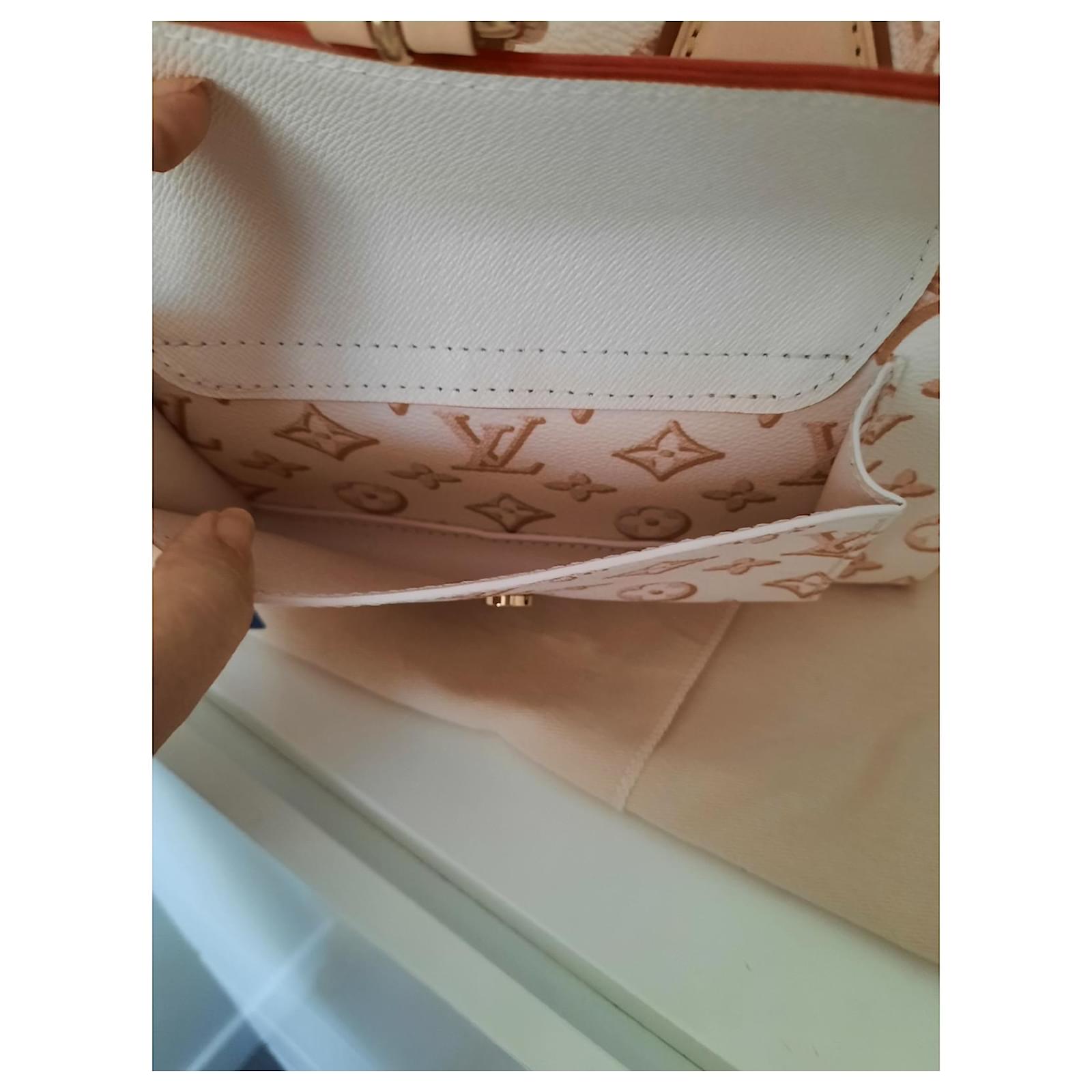 【25SS シンプルで使い勝手◎】Louis Vuitton コットンフーディ LOUIS VUITTON - ルイヴィトン 25SS 1AGJZV コットンフーディ