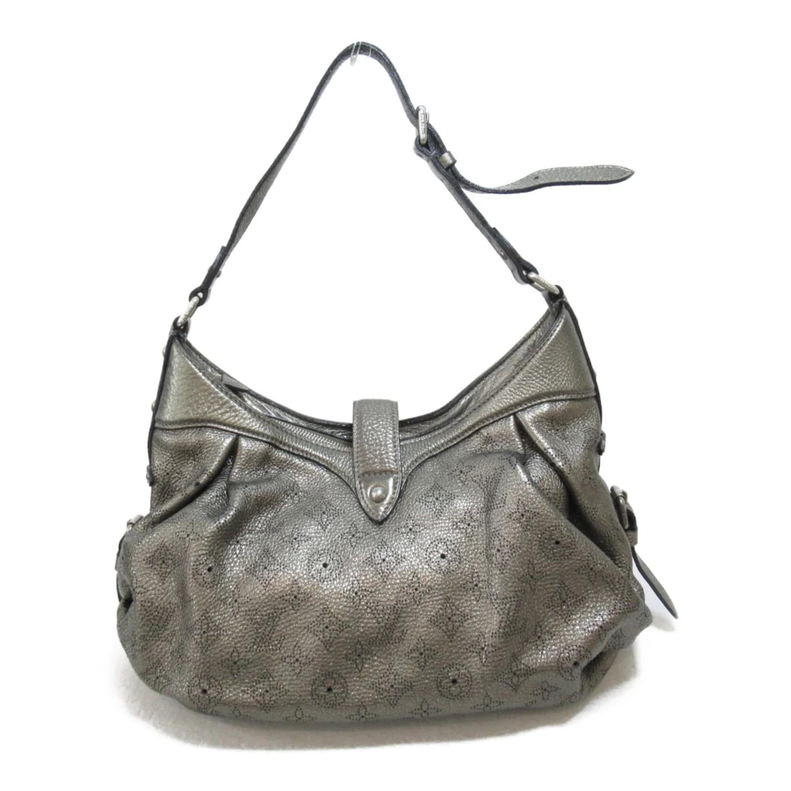 Louis Vuitton LV SHW Mahina XS Shoulder Bag M95717 Monogram Mahina Silver