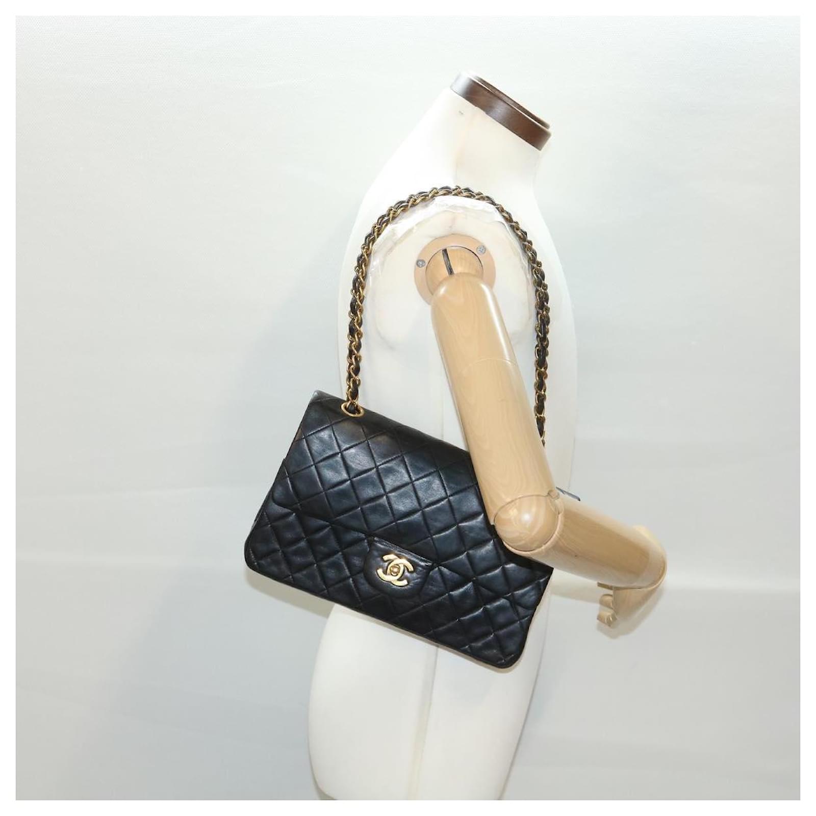 Chanel Classic Flap Black Leather ref.884448 - Joli Closet
