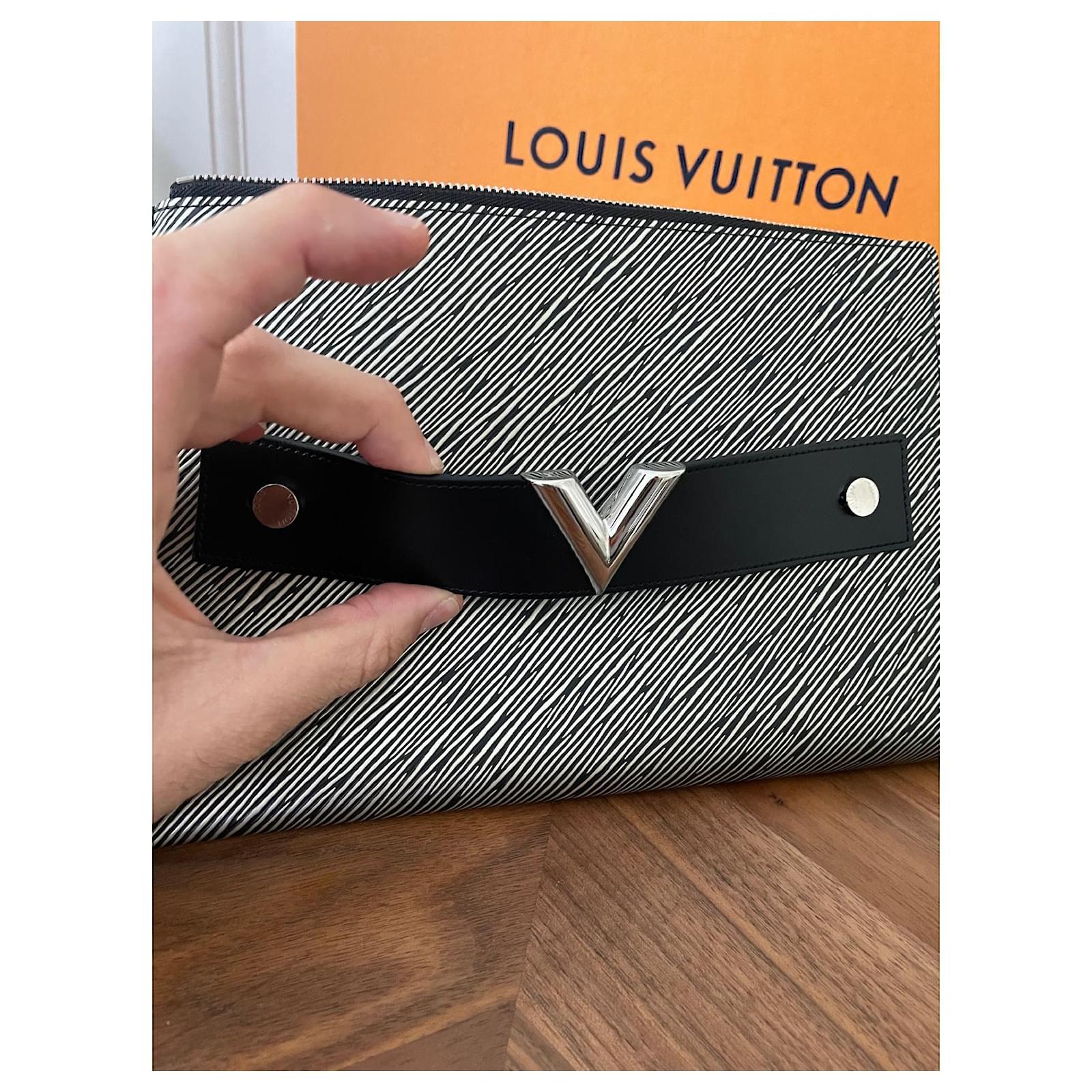LOUIS VUITTON EPI LEATHER TWIST PINS EMBELLISHED LIMITED EDITION