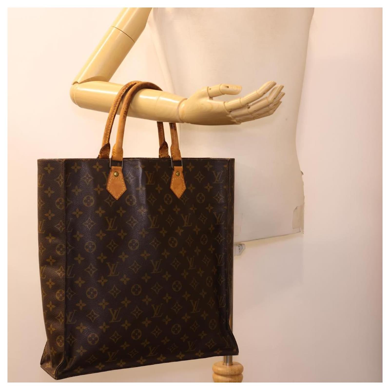 CUSTOM PAINTED LOUIS VUITTON GM MONOGRAM BUCKET BAG