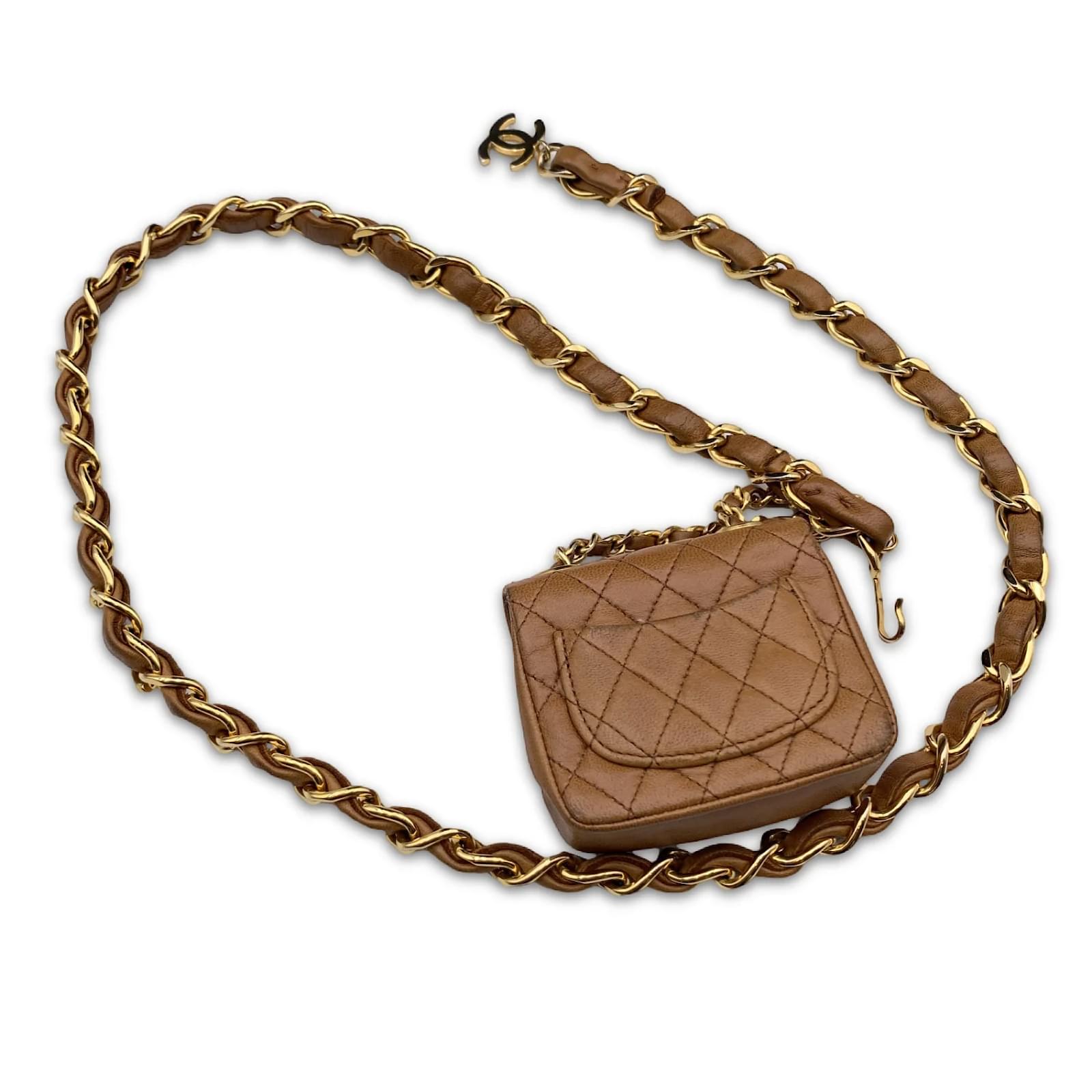 Chanel Vintage Beige Leather Gold Chain Micro Classic Flap Belt Bag  ref.889259 - Joli Closet