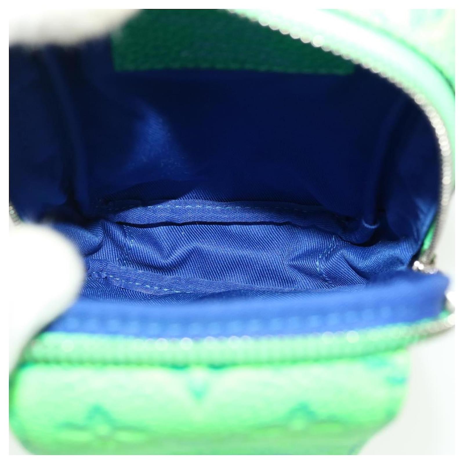 LOUIS VUITTON Taurillon Illusion Double Phone Pouch Shoulder Bag M81223  40261A Green Leather ref.890094 - Joli Closet