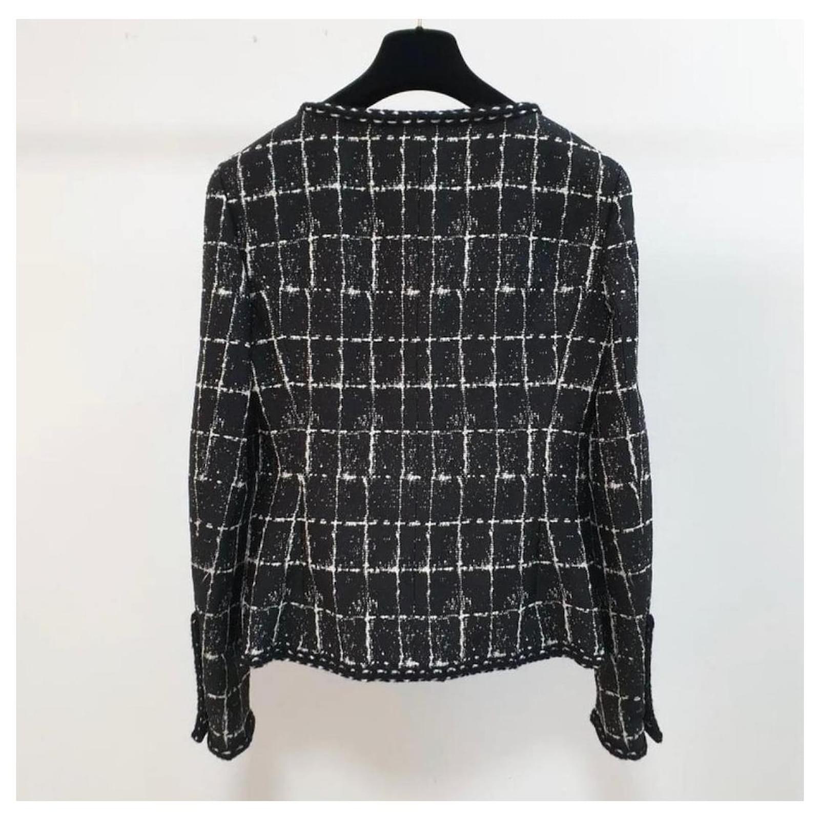 Chanel 2014 Black and White Tweed Jacket Multiple colors ref.896689 - Joli  Closet