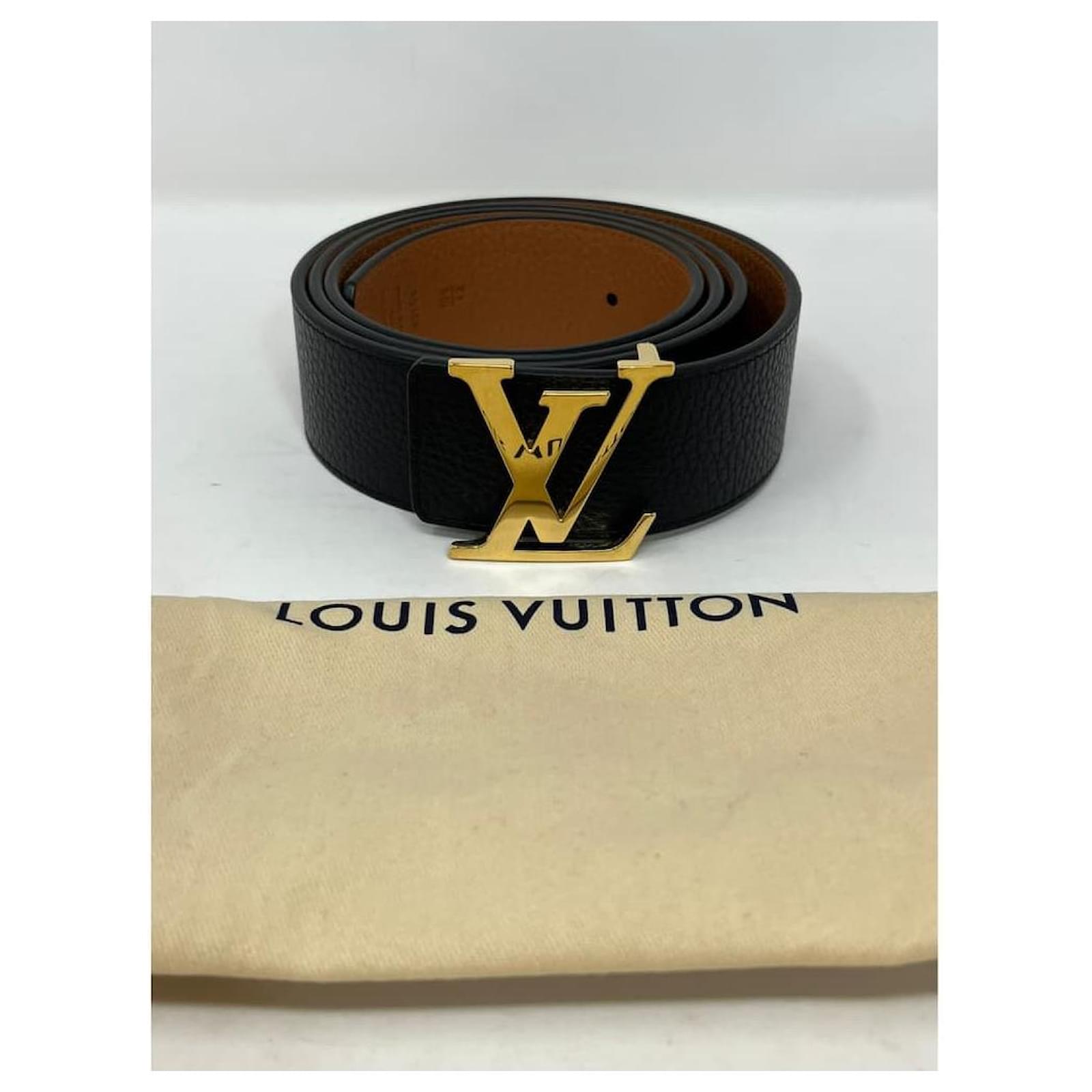 Louis Vuitton LV Initiales 40mm Reversible Belt Black Taurillon. Size 85 cm