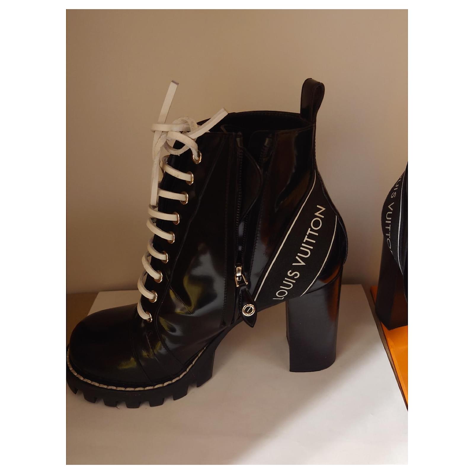 Louis Vuitton Women Silver Black Star Trail Ankle Boot Size 39 US 9 UK/AU 6
