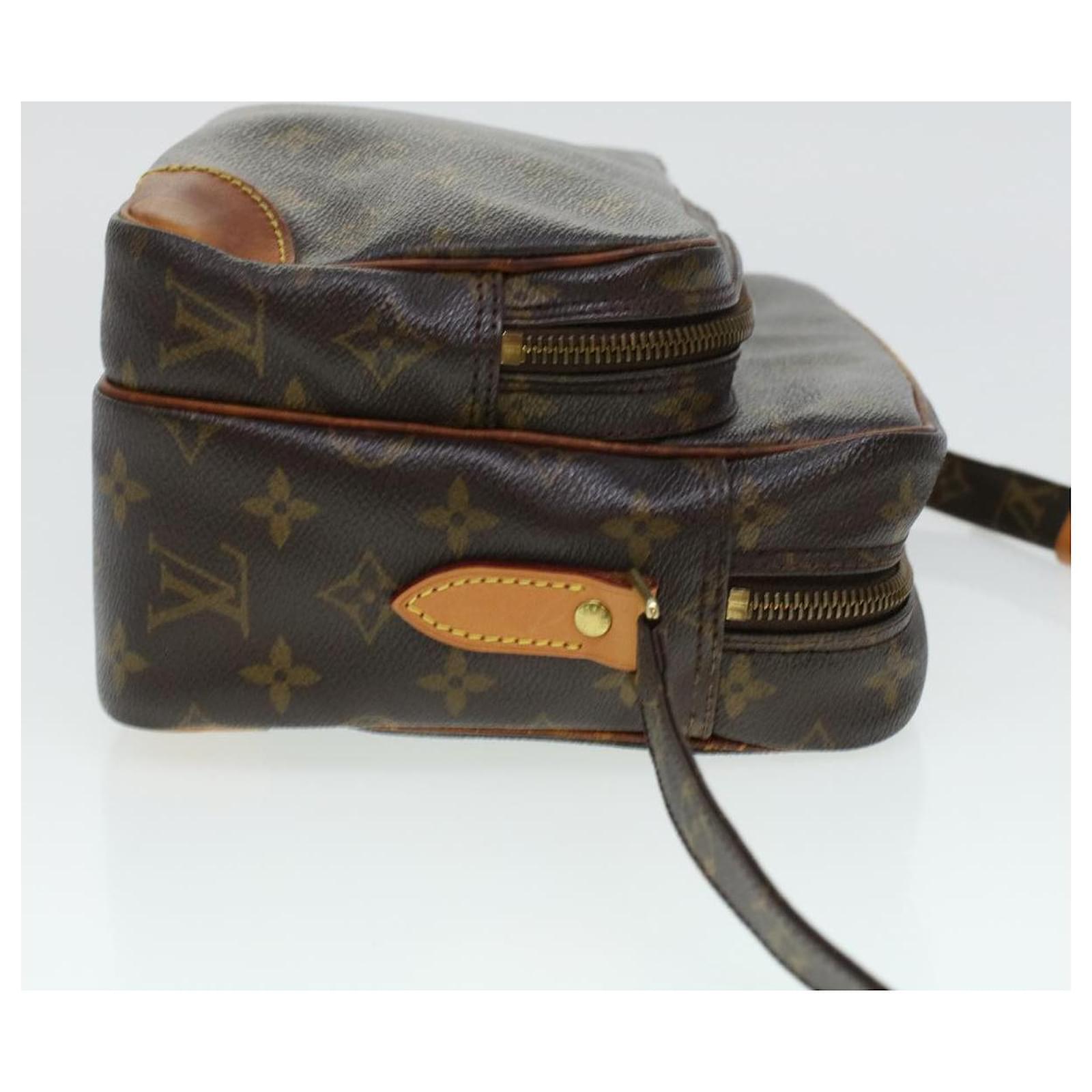 LOUIS VUITTON Monogram Nile Shoulder Bag M45244 LV Auth rd4893 Cloth  ref.912314 - Joli Closet