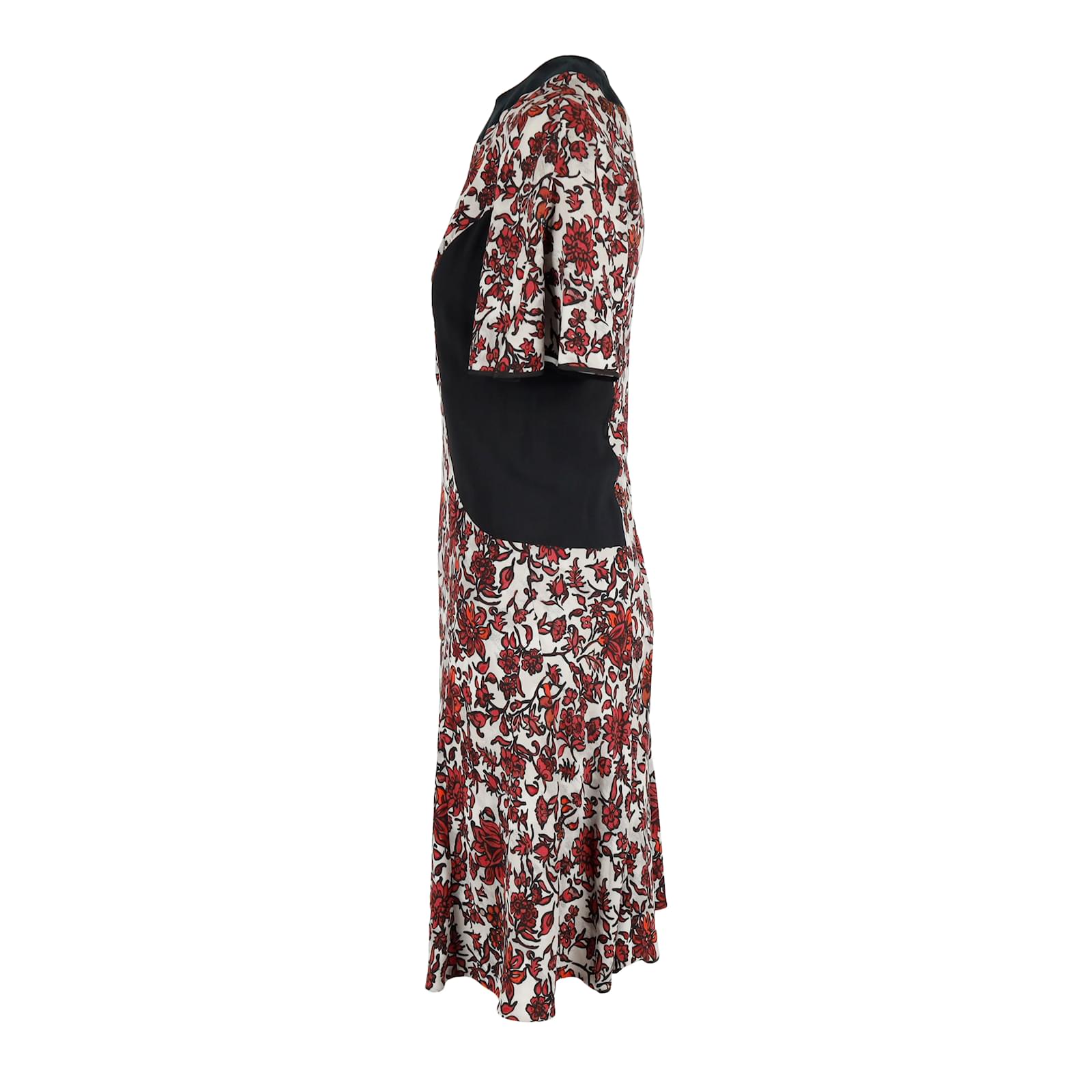 Louis Vuitton Red Black Floral Printed Dress Multiple colors Viscose  ref.912377 - Joli Closet
