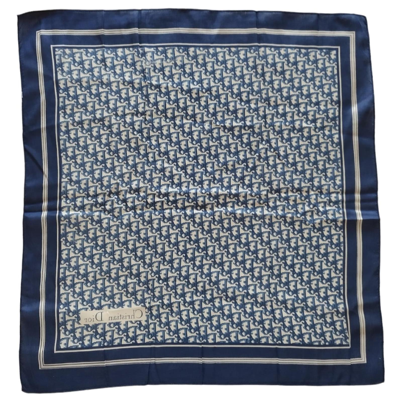 Christian Dior シルクストール トロッター青系 サイズ65×65 Christian Dior シルクストール トロッター青系 サイズ65×65