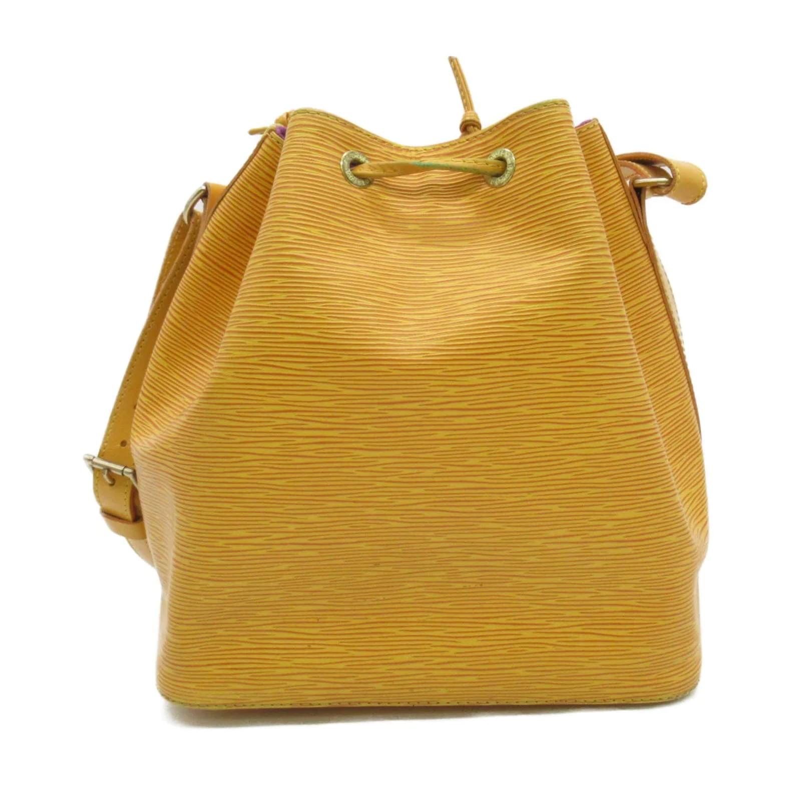 Louis Vuitton Epi Petit Bucket M58992 Yellow Leather Pony-style calfskin  ref.1028977 - Joli Closet