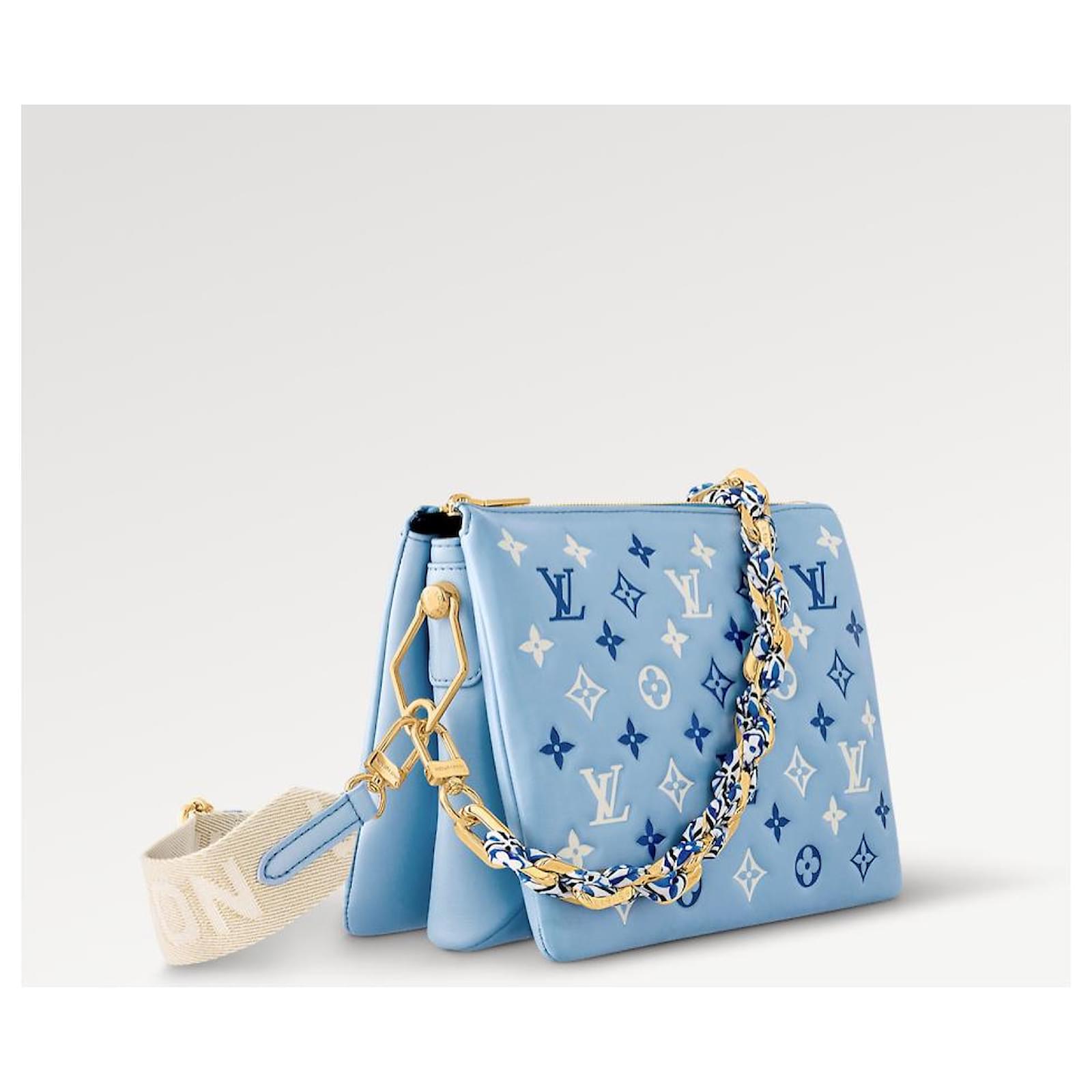 Louis Vuitton LV Coussin PM Tricolor Light blue Leather ref.915744 - Joli  Closet