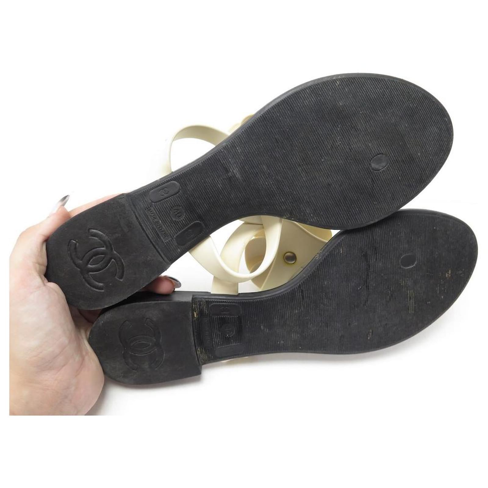 Chanel Black Rubber Camellia Flower Thong Sandals Size 6.5/37